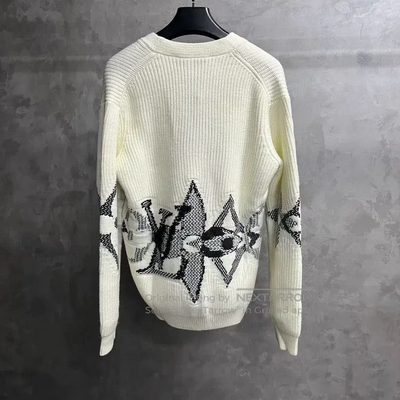 Louis Vuitton Louis Vuitton 26 New Graphic Single Breasted Cardigan V-Ne Size US L / EU 52-54 / 3 - 2 Thumbnail