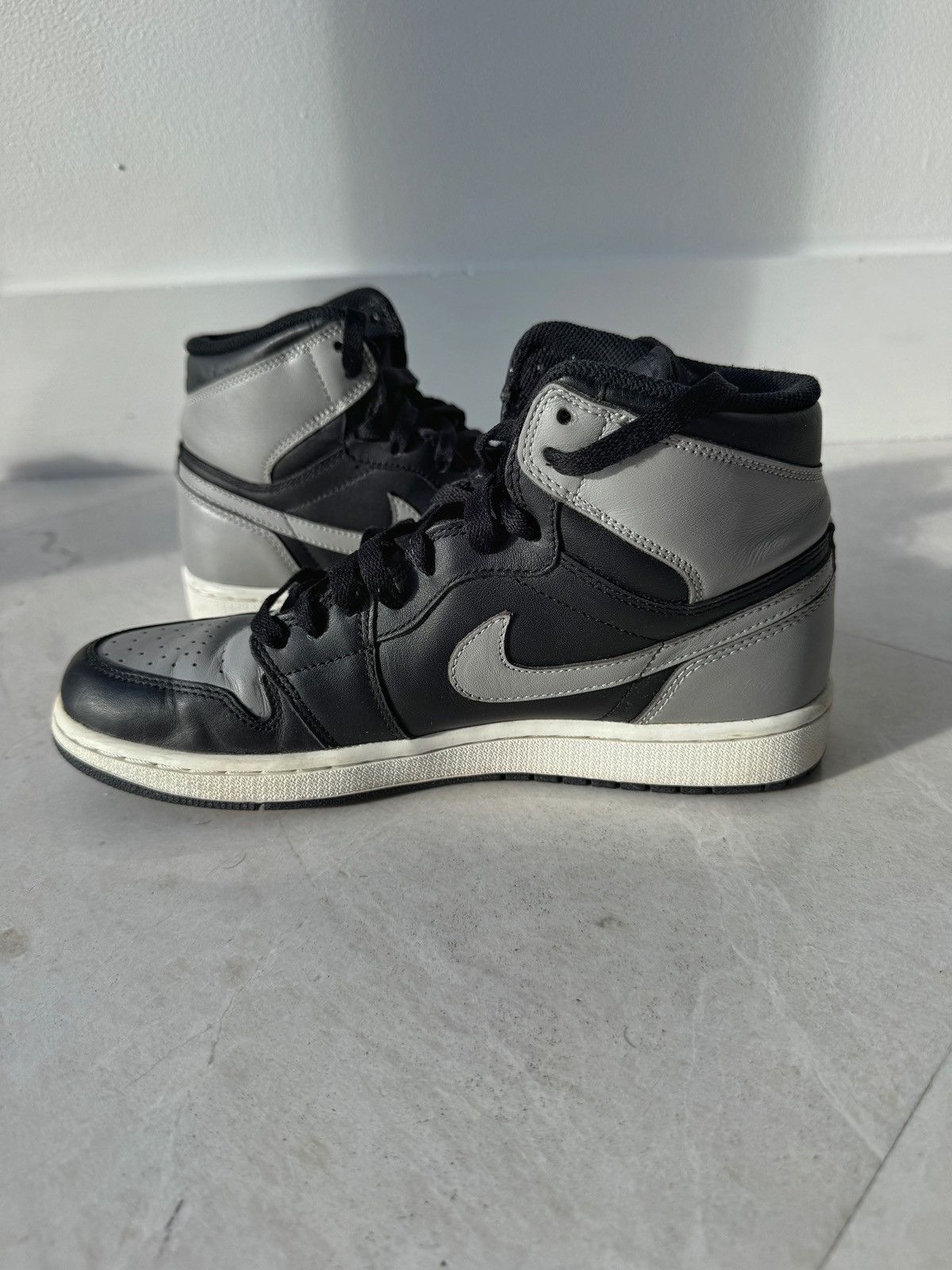 Nike Air Jordan 1 Retro High OG 2013 Shadow 2013 Size US 8.5 / EU 41-42 - 10 Thumbnail