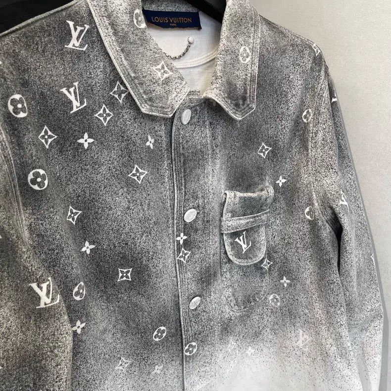 Louis Vuitton Louis Vuitton Gradient Star Denim Shirt Size US L / EU 52-54 / 3 - 5 Thumbnail