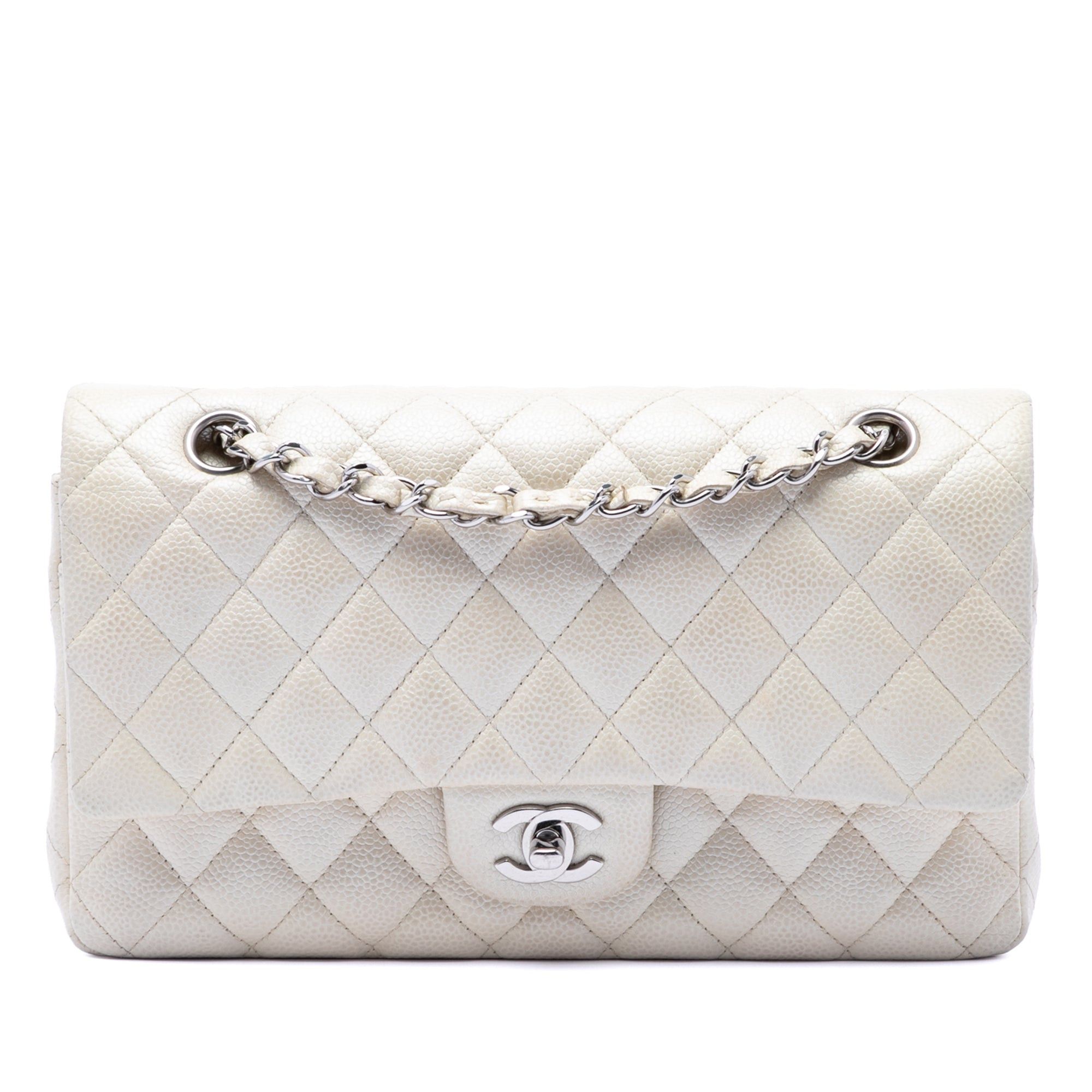 Chanel Medium Classic Caviar Double Flap Size ONE SIZE - 1 Thumbnail