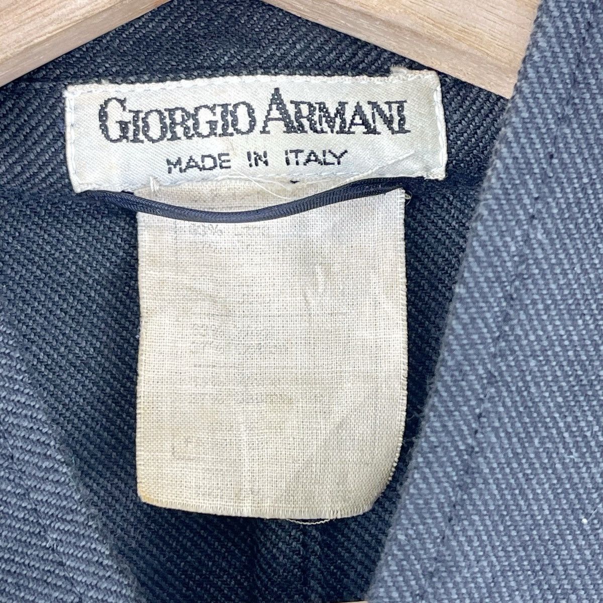 Giorgio Armani × Vintage Vintage Giorgio Armani Virgin Minimalist Jacket Size M / US 6-8 / IT 42-44 - 5 Thumbnail