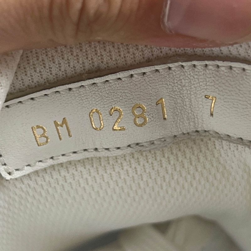 Louis Vuitton Nigo x Louis Vuitton White Low Top Sneakers -2508 Size US 8 / EU 41 - 4 Thumbnail