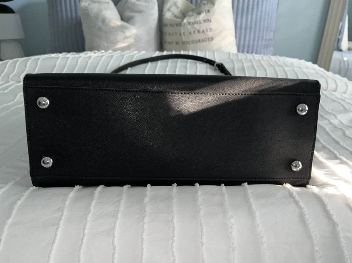 Michael Kors Micheal Kors Black Purse Size ONE SIZE - 9 Thumbnail
