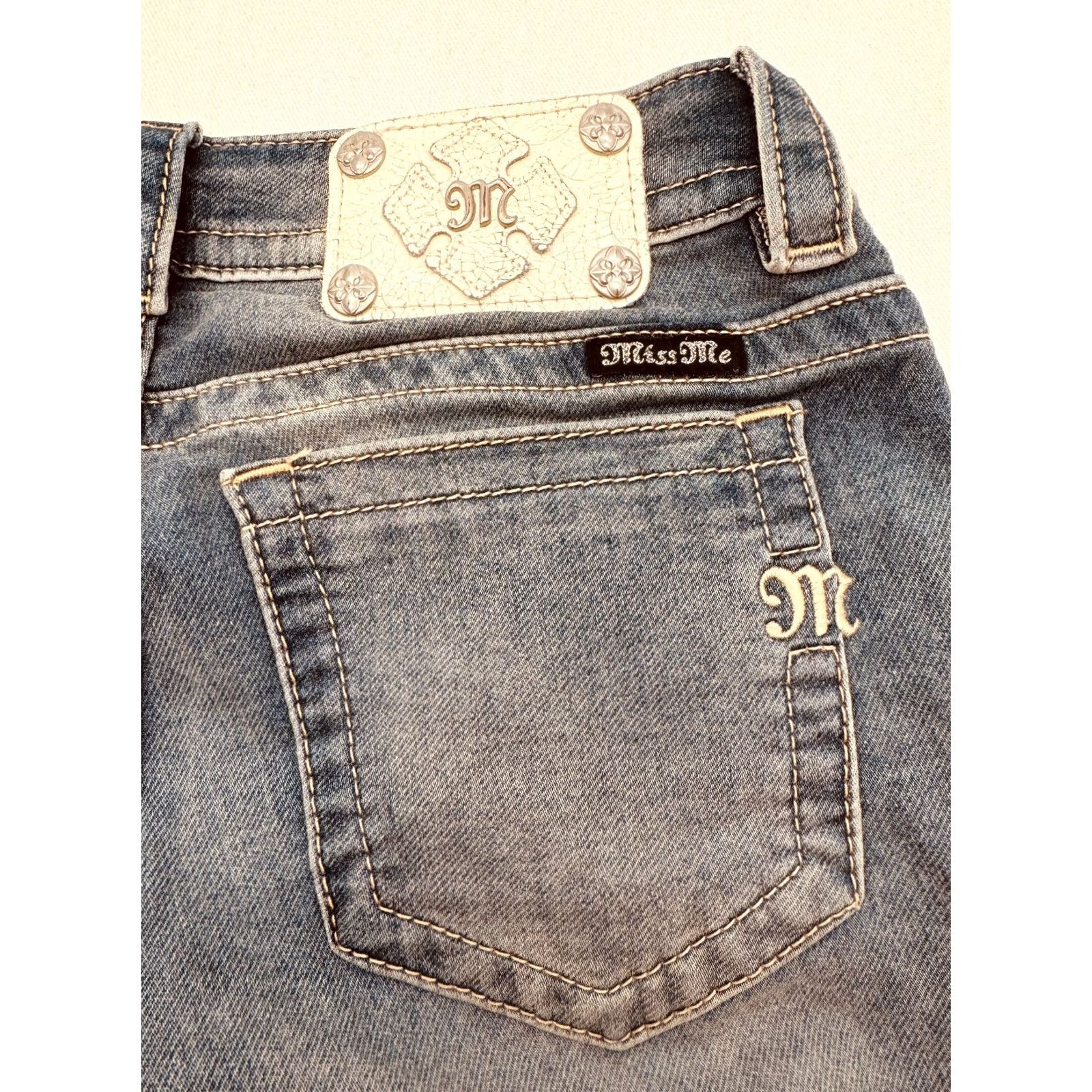 Miss Me Miss Me Jeans 26 Signature Skinny Embellished Studded Embroidered Denim 5-Pocket Regular Rise Low Vintage No Womens Jeans Size 26" / US 2 / IT 38 - 6 Thumbnail