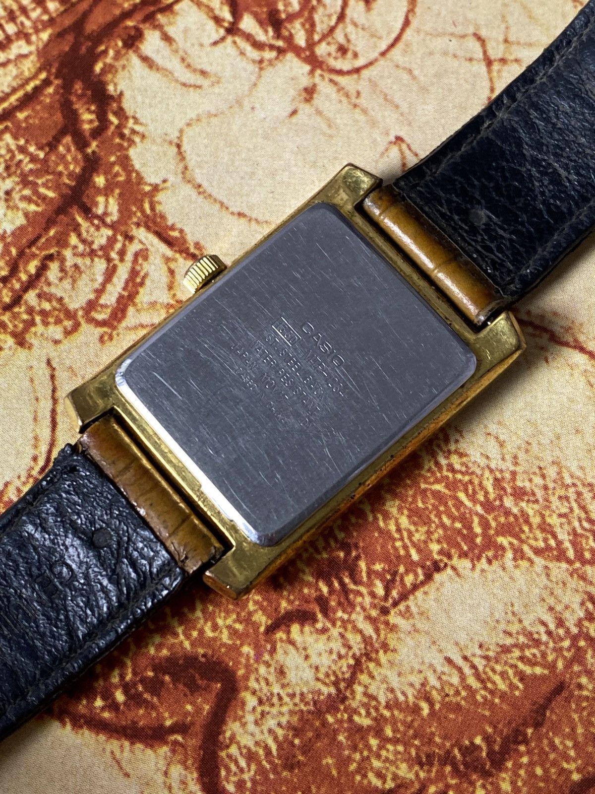 Casio Casio MTP-1234 Gold Tank Watch Square Roman Dial Size ONE SIZE - 7 Thumbnail