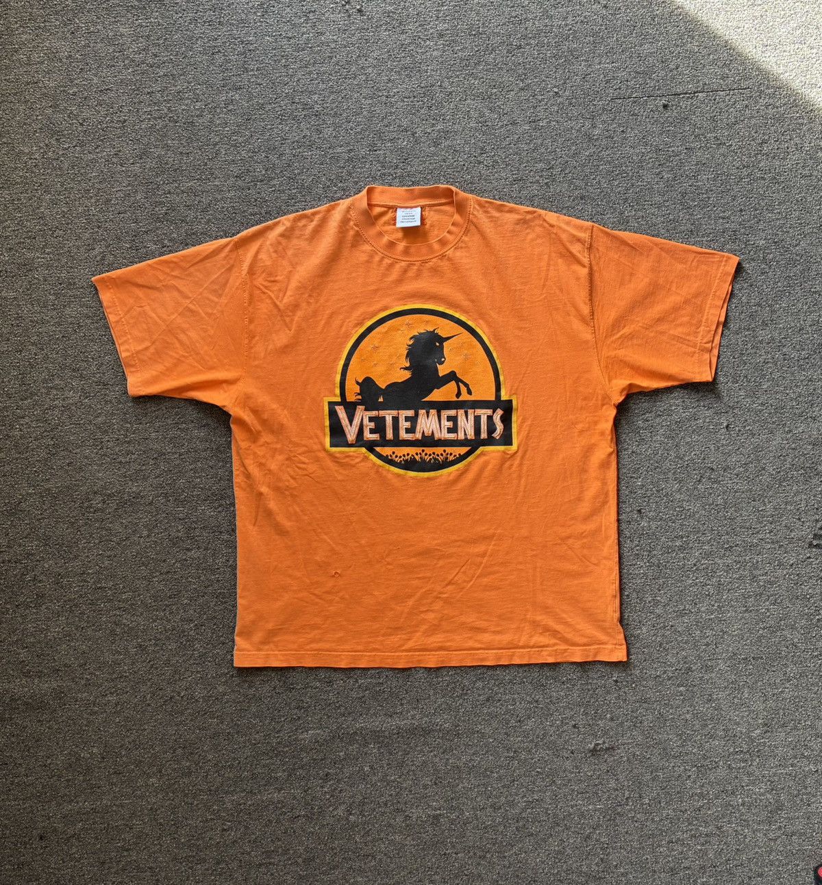 Vetements Jurassic Park tee