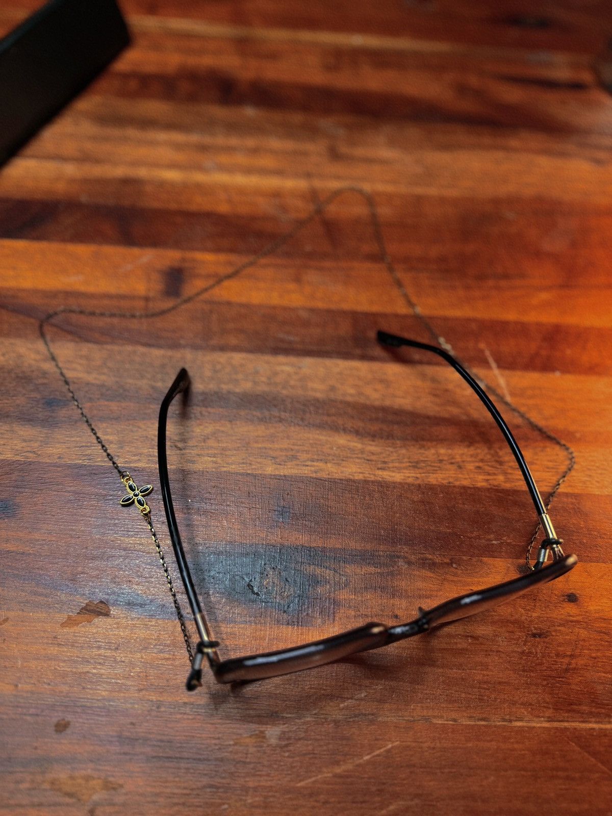 Other Vintage-Inspired Eyeglass Chain with Delicate Flower Accent Size ONE SIZE - 4 Thumbnail