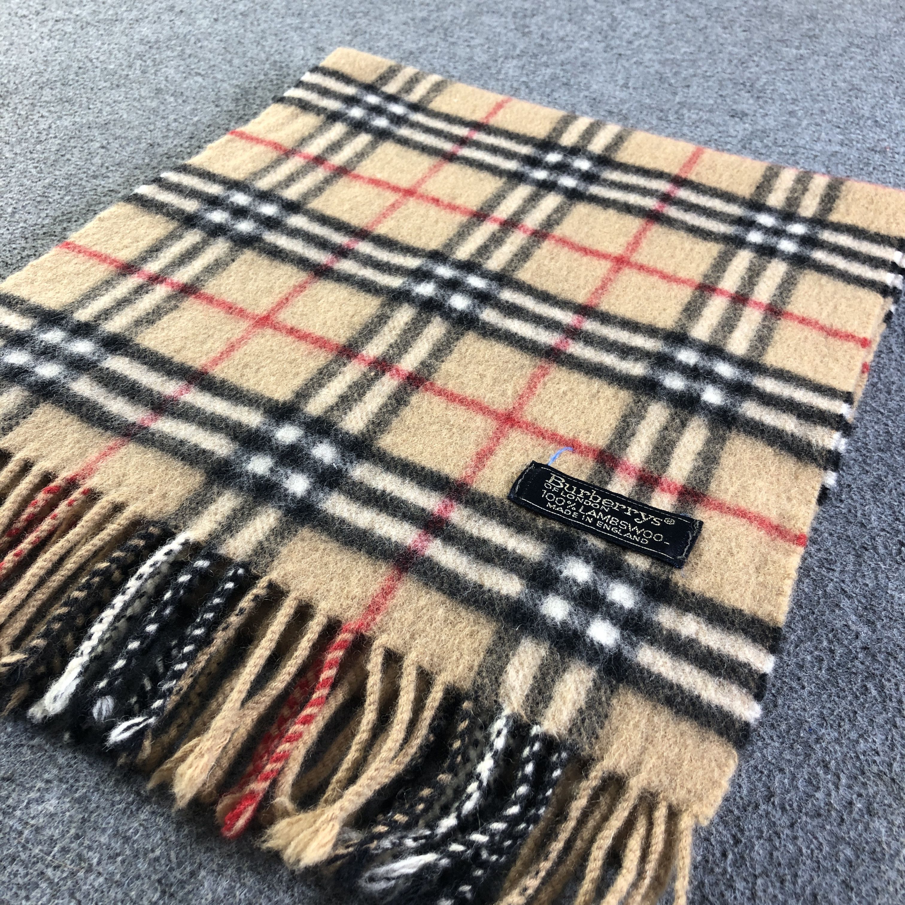 Burberry Burberrys Nova Check Tan Wool Scarf Muffler V2704 Size ONE SIZE - 4 Thumbnail