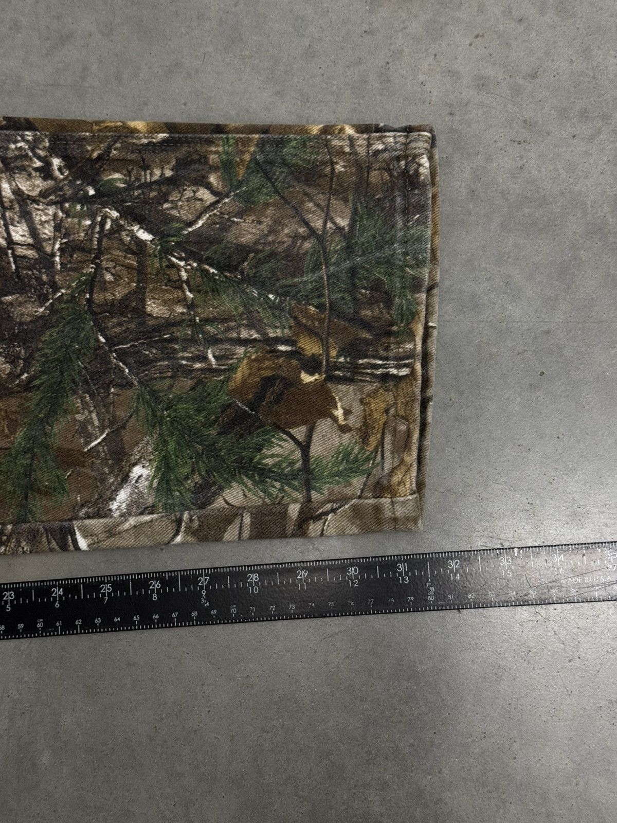 Wrangler Wrangler Realtree Camo Jean Pants USA 2000s 38W Vintage Size US 38 / EU 54 - 4 Thumbnail