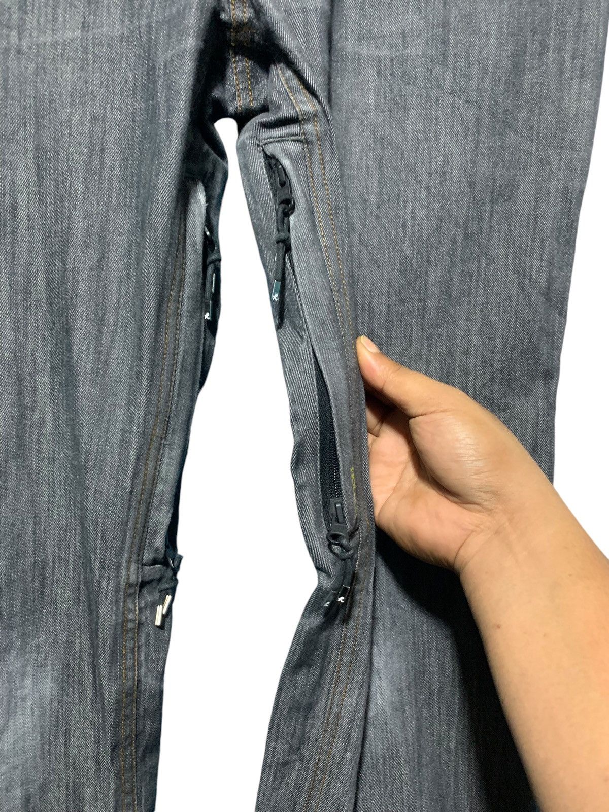 If Six Was Nine Holden multi zip flare denim layered jeans ifsixwasnine Size US 35 - 6 Thumbnail