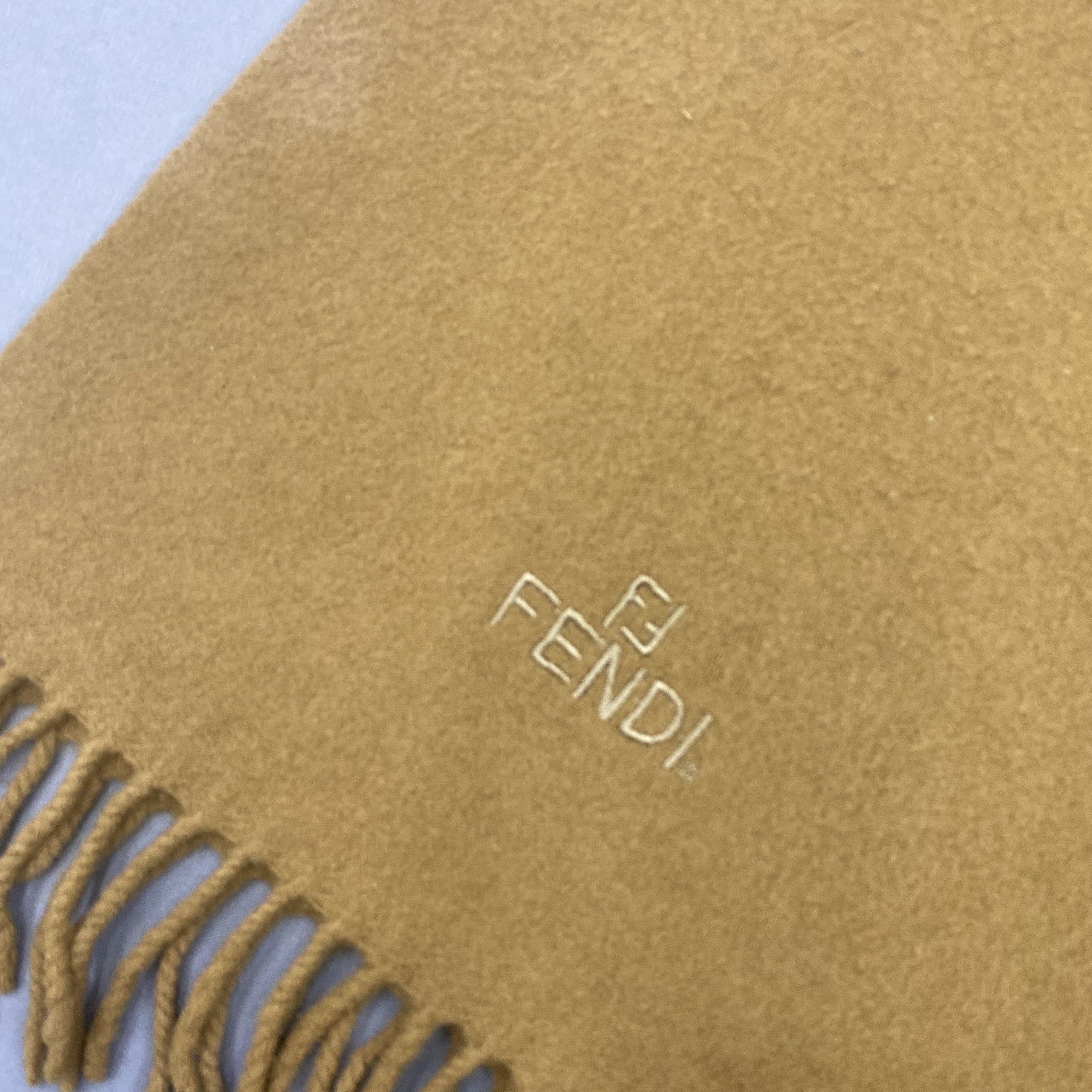 Japanese Brand Vintage Fendi Scarf Muffler Wool Fringe Winter Scarves Size ONE SIZE - 4 Thumbnail
