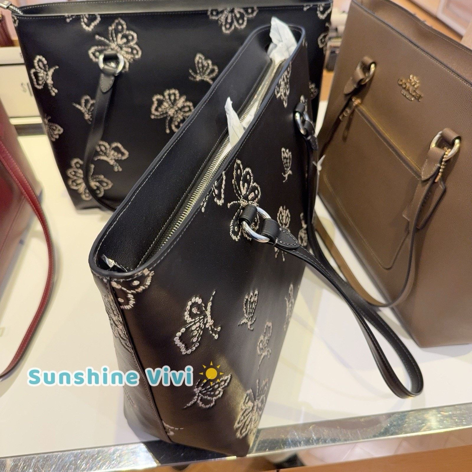 Coach NWT Coach Station Tote Bag Butterfly Black CCK87 Leather Size ONE SIZE - 5 Thumbnail