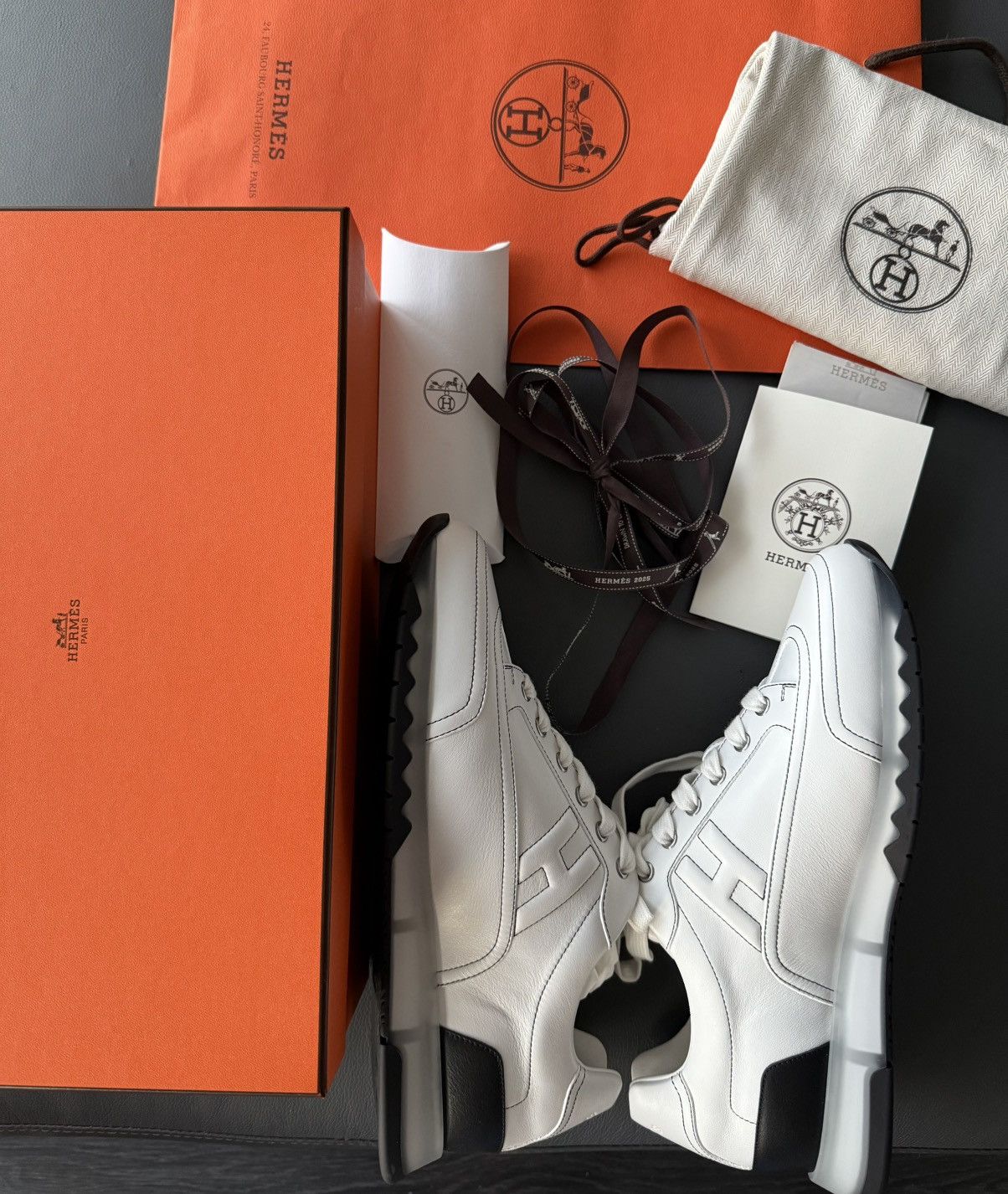 Hermes Brand New Hermes H Logo Leather Sneaker Full Set Size US 10.5 / EU 43-44 - 9 Thumbnail