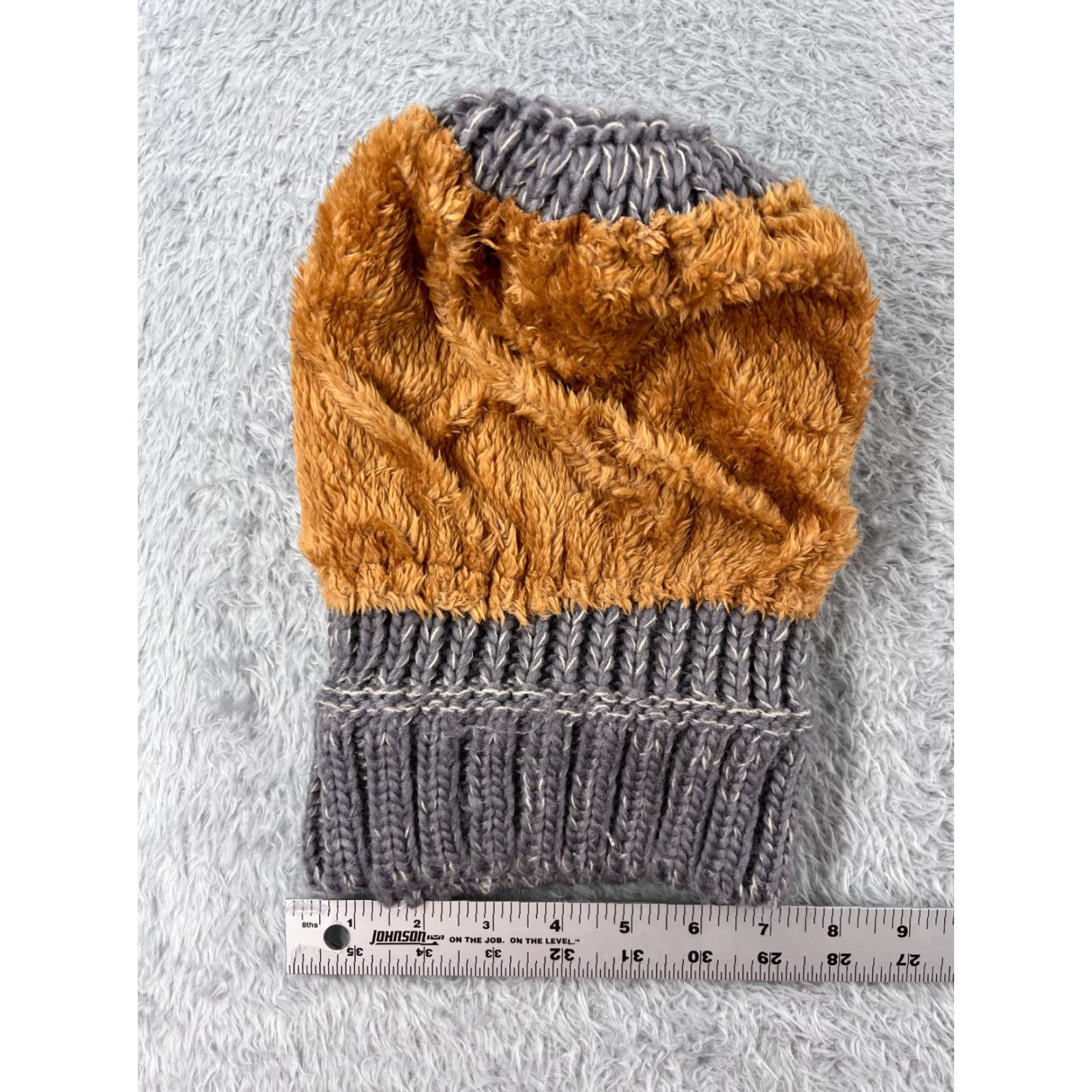 Vintage Unbranded Beanie Womens Knit Gray 100% Polyester Faux Fur Snow Ski Pom Pattern: Solid One Size Size ONE SIZE - 5 Thumbnail