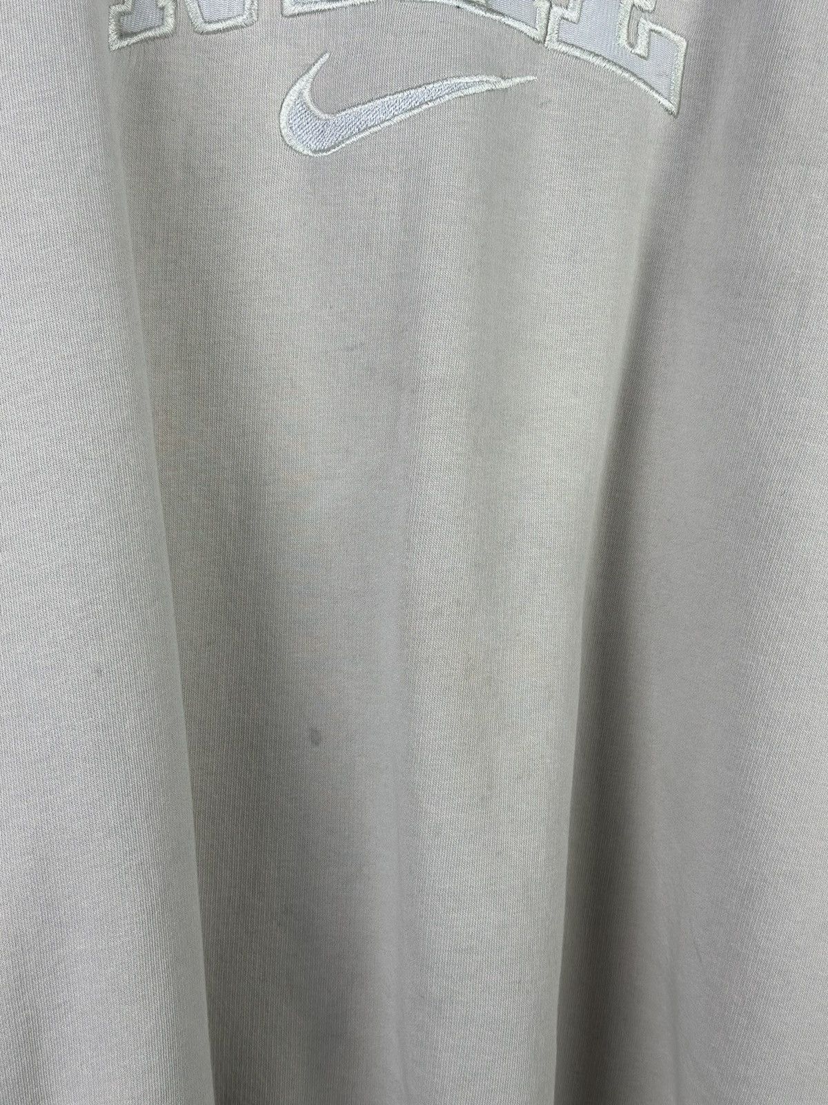 Nike × Vintage Mens Vintage Nike Sweatshirt Big Logo y2k Size L-XL Size US L / EU 52-54 / 3 - 4 Thumbnail