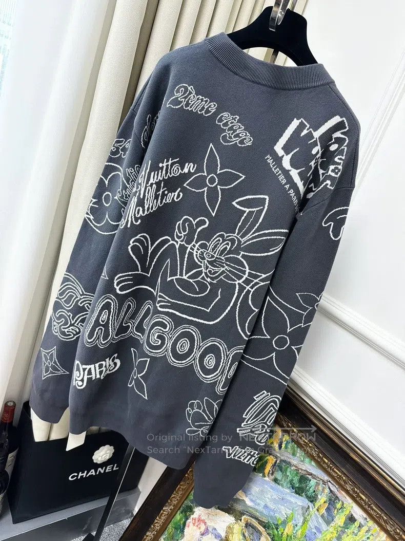 Louis Vuitton Louis Vuitton New Year Limited Bugs Bunny Pattern Grey Cre Size US XXL / EU 58 / 5 - 2 Thumbnail