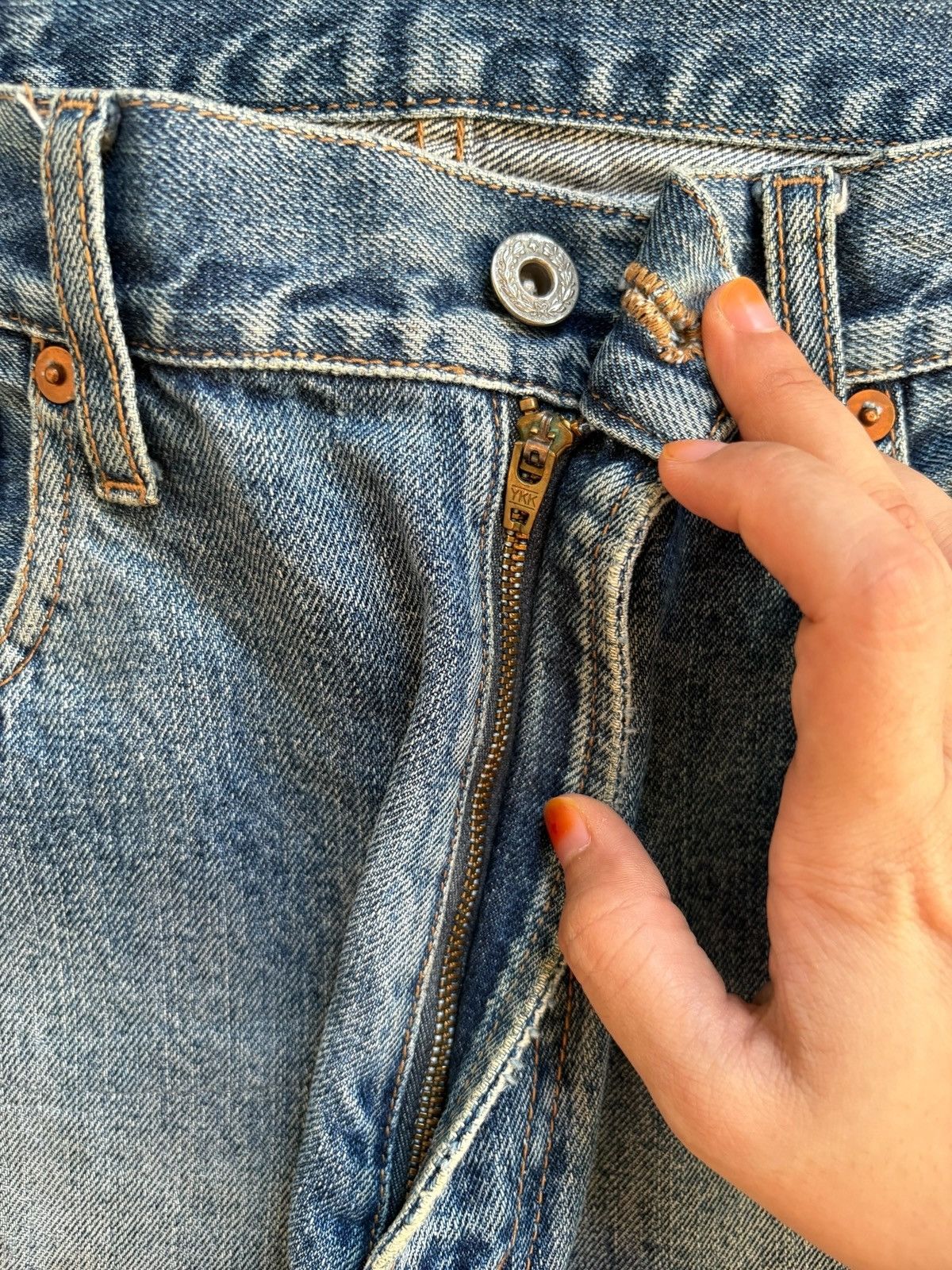Levi's × Levi's Vintage Clothing Vintage Japanese Brand Mud Wash Distress Rip Baggy Jean Size US 34 / EU 50 - 3 Thumbnail
