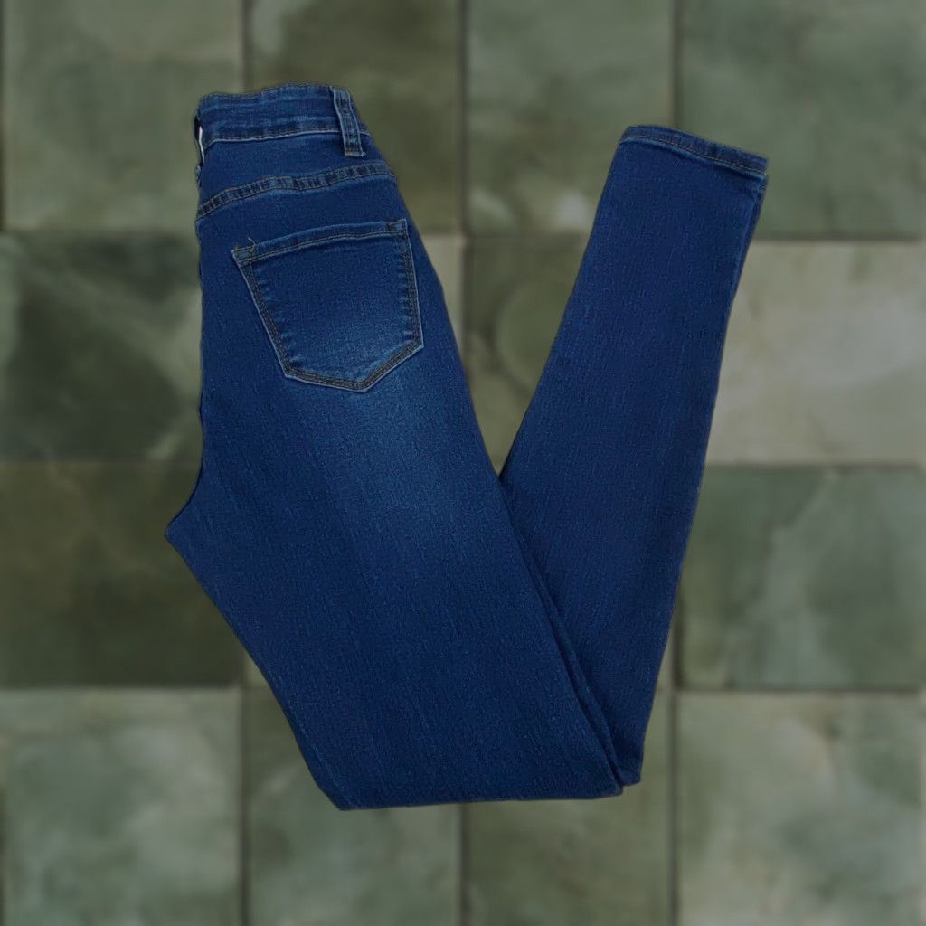 Fashion Nova Fashion Nova Womens High Waist Juniors Distressed Jeans Size 1 2 Size 25" / US 0 / IT 36 - 1 Thumbnail