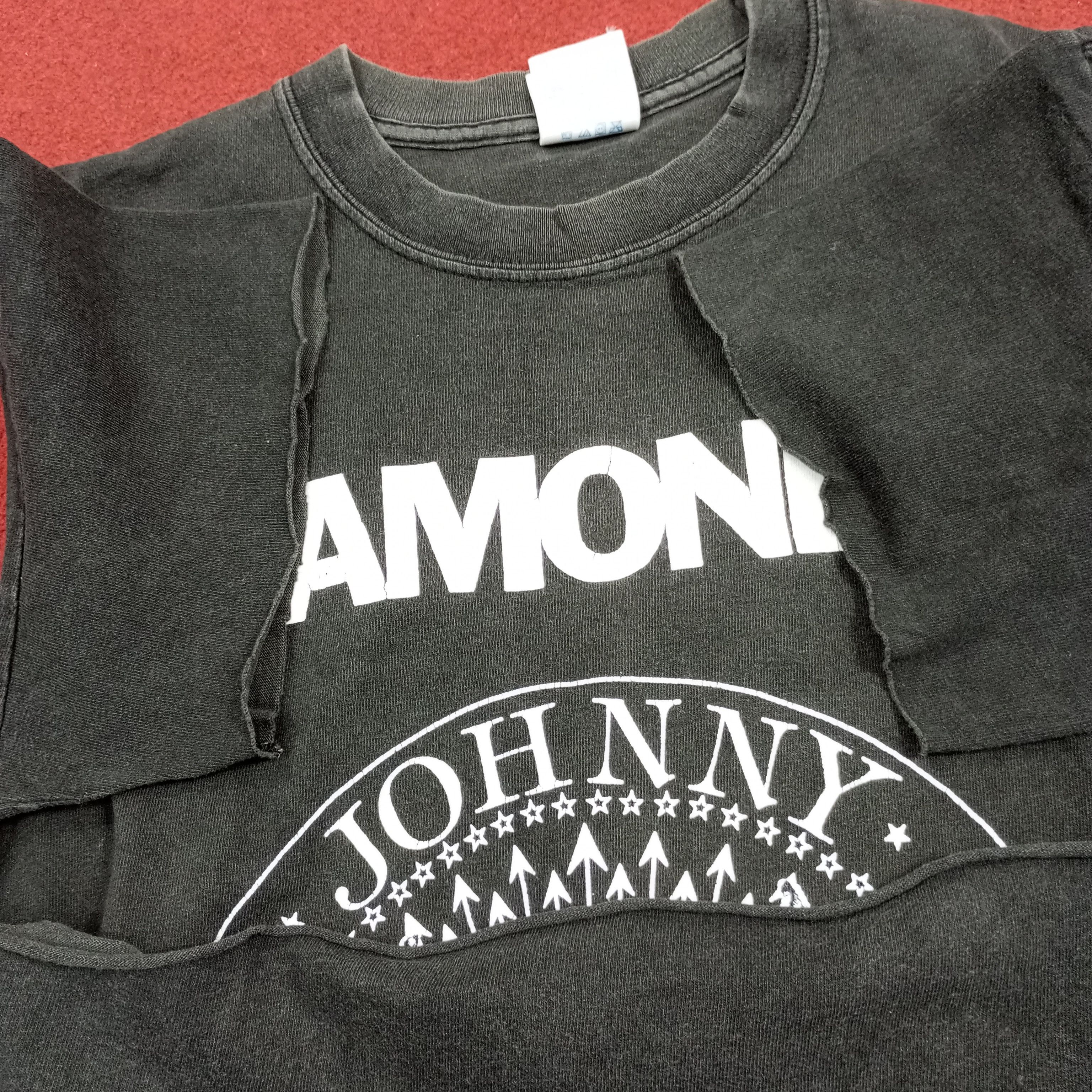 Band Tees × Vintage Ramones Band Music Streetwear Style Vintage Tshirt Size US S / EU 44-46 / 1 - 8 Thumbnail