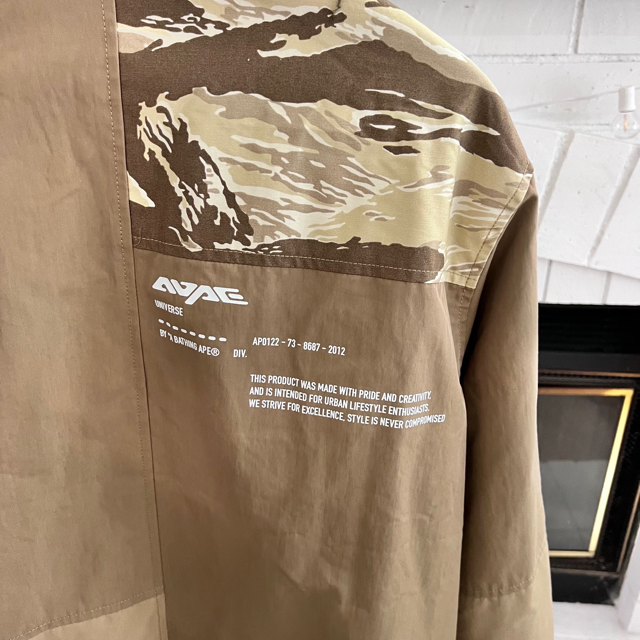 Aape AAPE by Bape Light Beige Khaki Reversible Camo Bomber Jacket Size US L / EU 52-54 / 3 - 3 Thumbnail