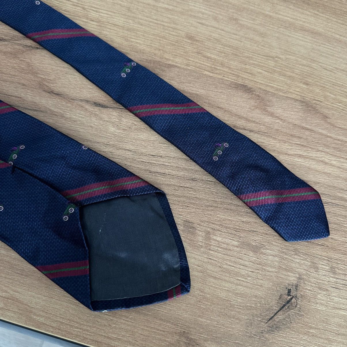 Hugo Boss × Vintage Vintage Hugo Boss Tie Silk 00s Y2K Italy Old Money Size ONE SIZE - 4 Thumbnail