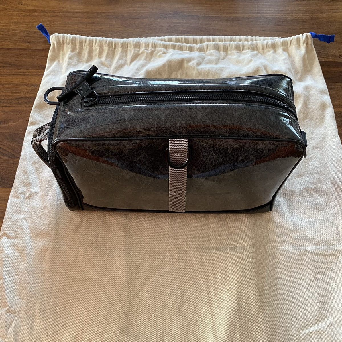 Louis Vuitton 1 of 1 Runway FW18 Black Glaze Camera Bag Size ONE SIZE - 6 Thumbnail