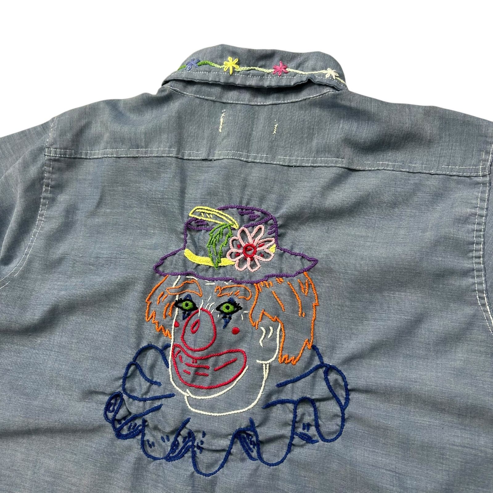 Vintage 70s PERMANENT PRESS EMBROIDERED CHAMBRAY SHIRT CLOWN FLOWER Size US M / EU 48-50 / 2 - 4 Thumbnail