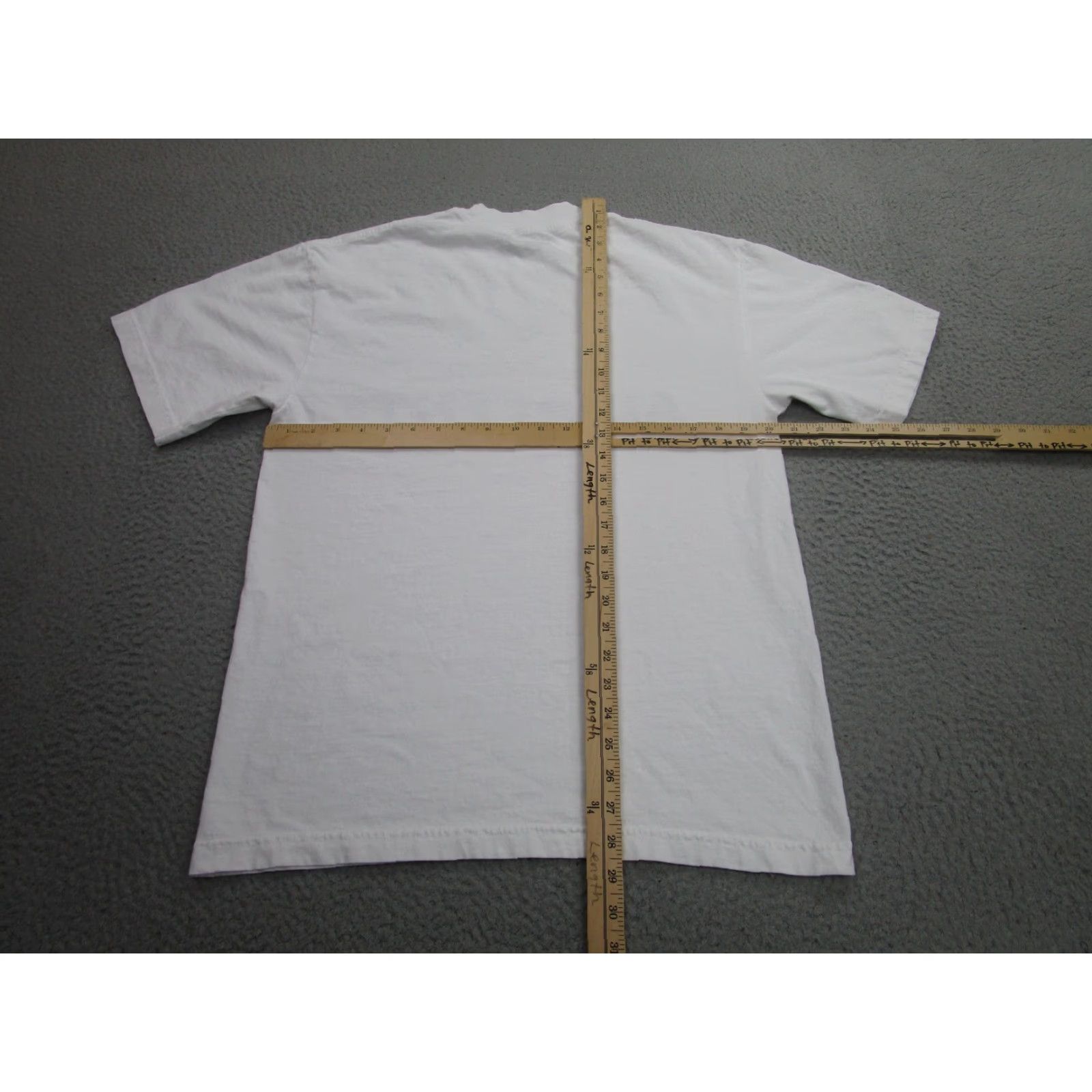 Vintage Country Club Adjacent Shirt Mens Medium White Golf Graphic T-Shirt 90s PGA Tour Adjacent Mens Size US M / EU 48-50 / 2 - 6 Thumbnail