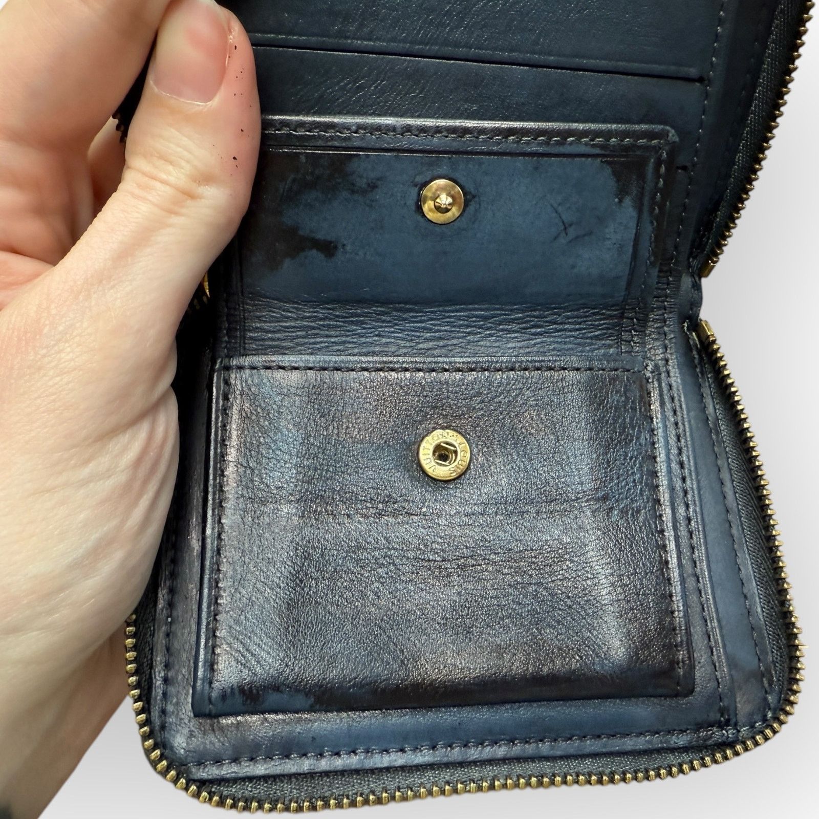 Louis Vuitton Louis Vuitton Black Vernis Compact Zip Around Leather Wallet Size ONE SIZE - 4 Thumbnail
