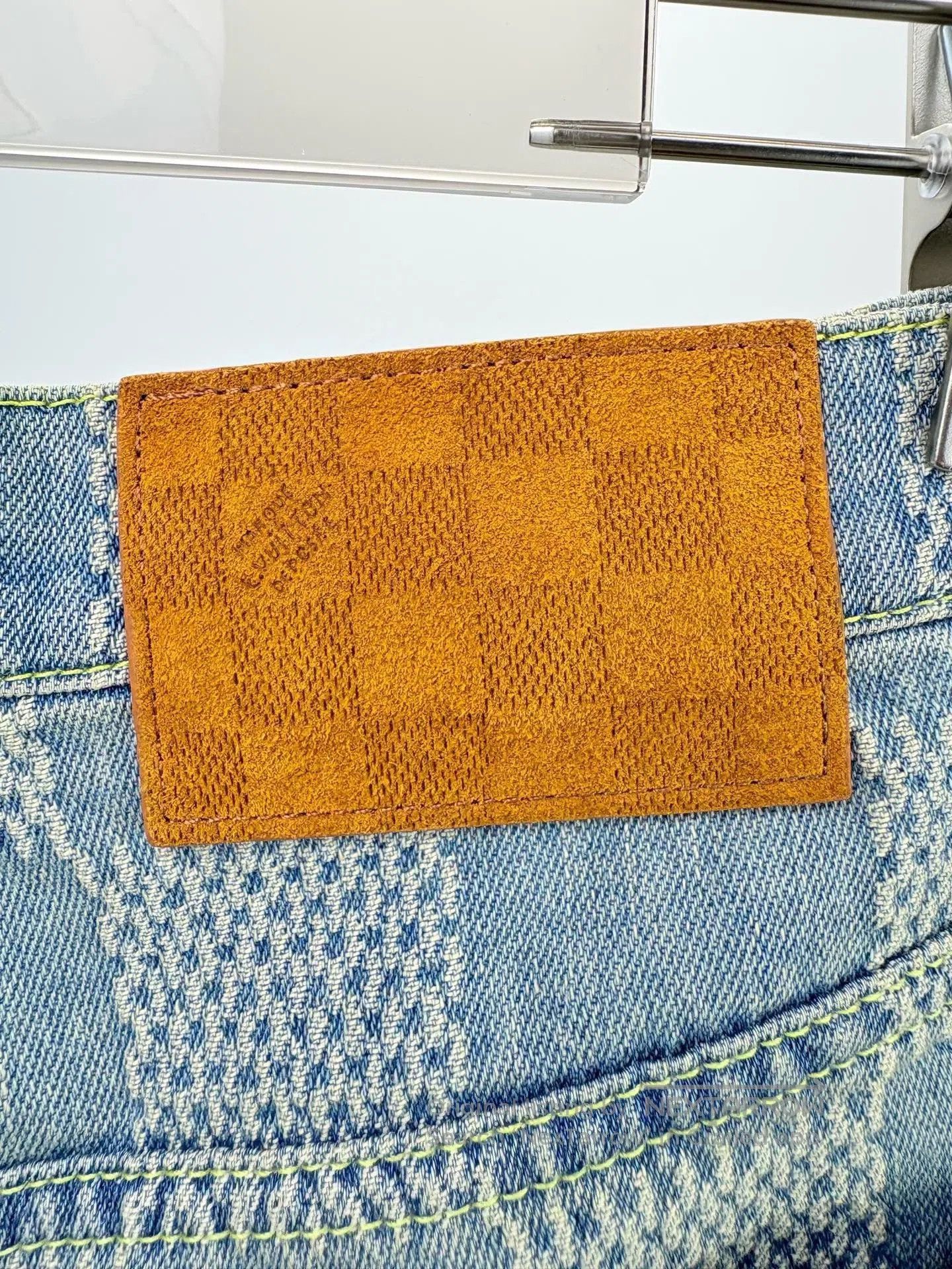 Louis Vuitton Louis Vuitton Checkerboard Denim Shorts. Size 28" / US 6 / IT 42 - 4 Thumbnail