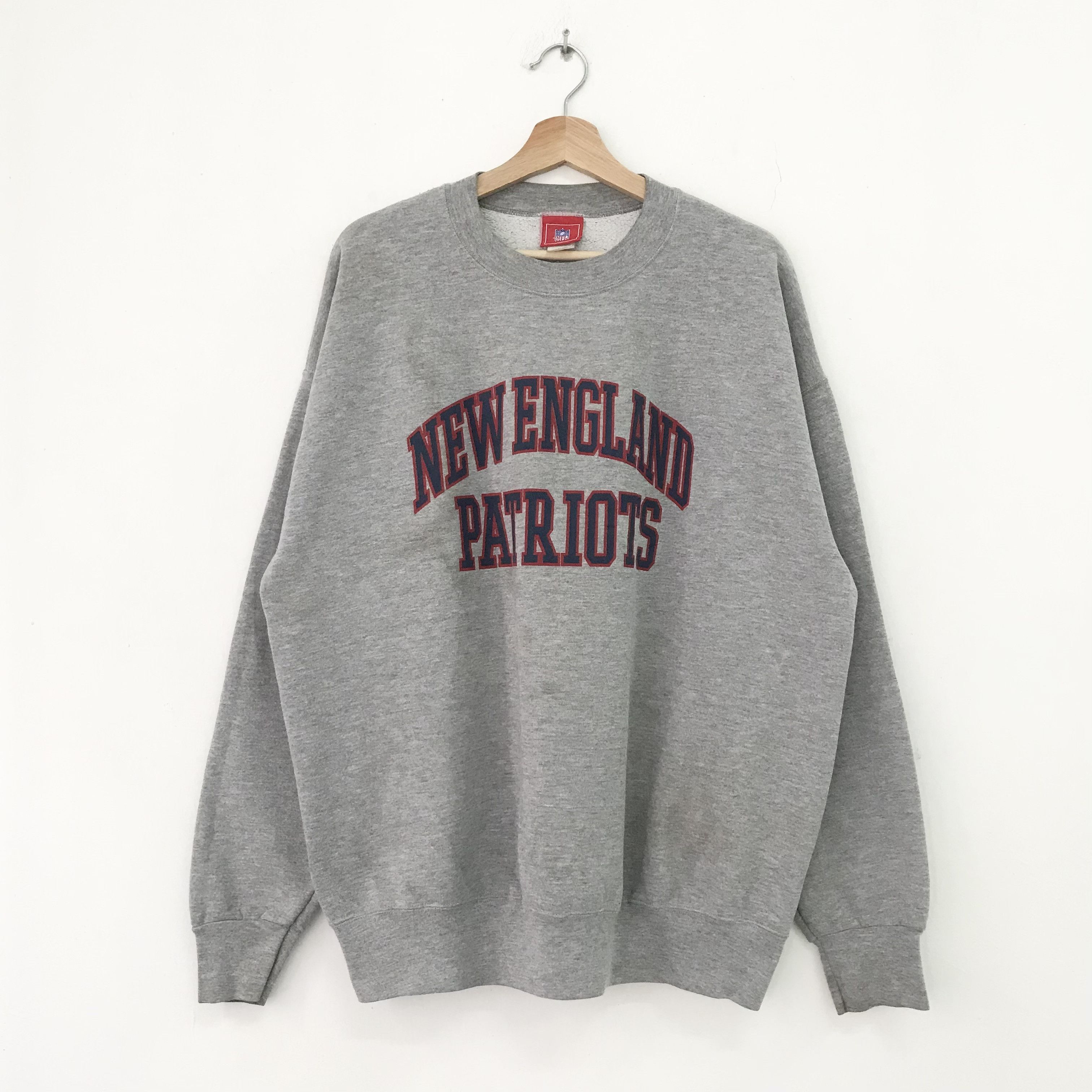 New England Outerwear Vintage New England Patriots Sweatshirt - 401 Size US XL / EU 56 / 4 - 1 Thumbnail