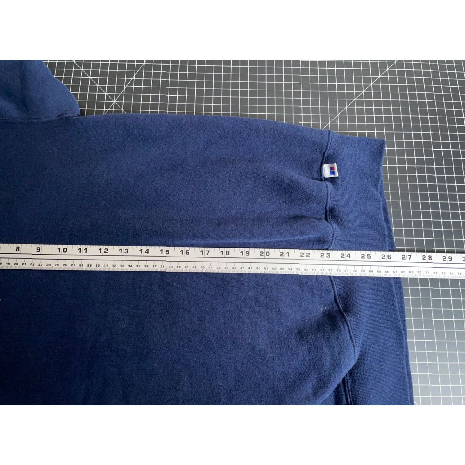 Russell Athletic VINTAGE Russell Athletic Sweatshirt Adult XL Dark Blue 50/50 Cotton Polyester USA Made Crew Neck Pullover Long Sleeve Mens 90s Retro Size US XL / EU 56 / 4 - 6 Thumbnail