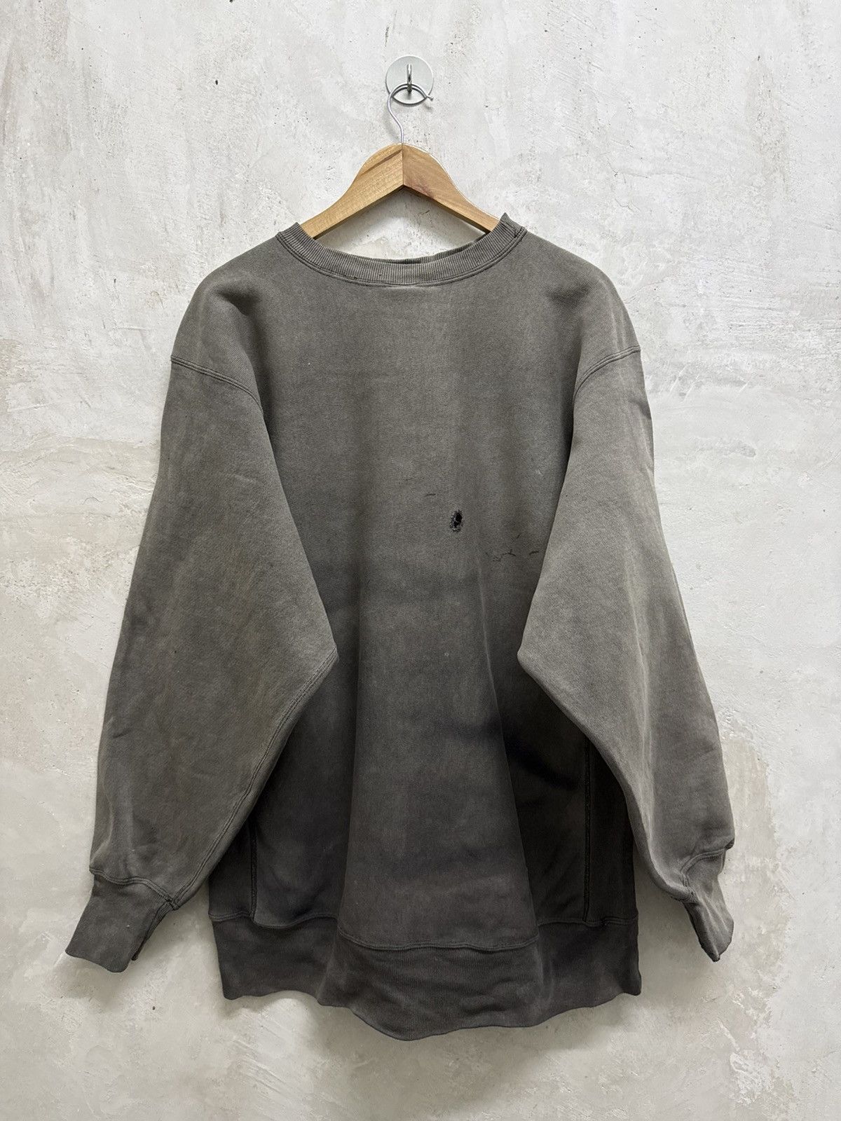 Champion Vintage 90’s Distressed Champion Reverse Weave Crewneck Size US XXL / EU 58 / 5 - 4 Thumbnail