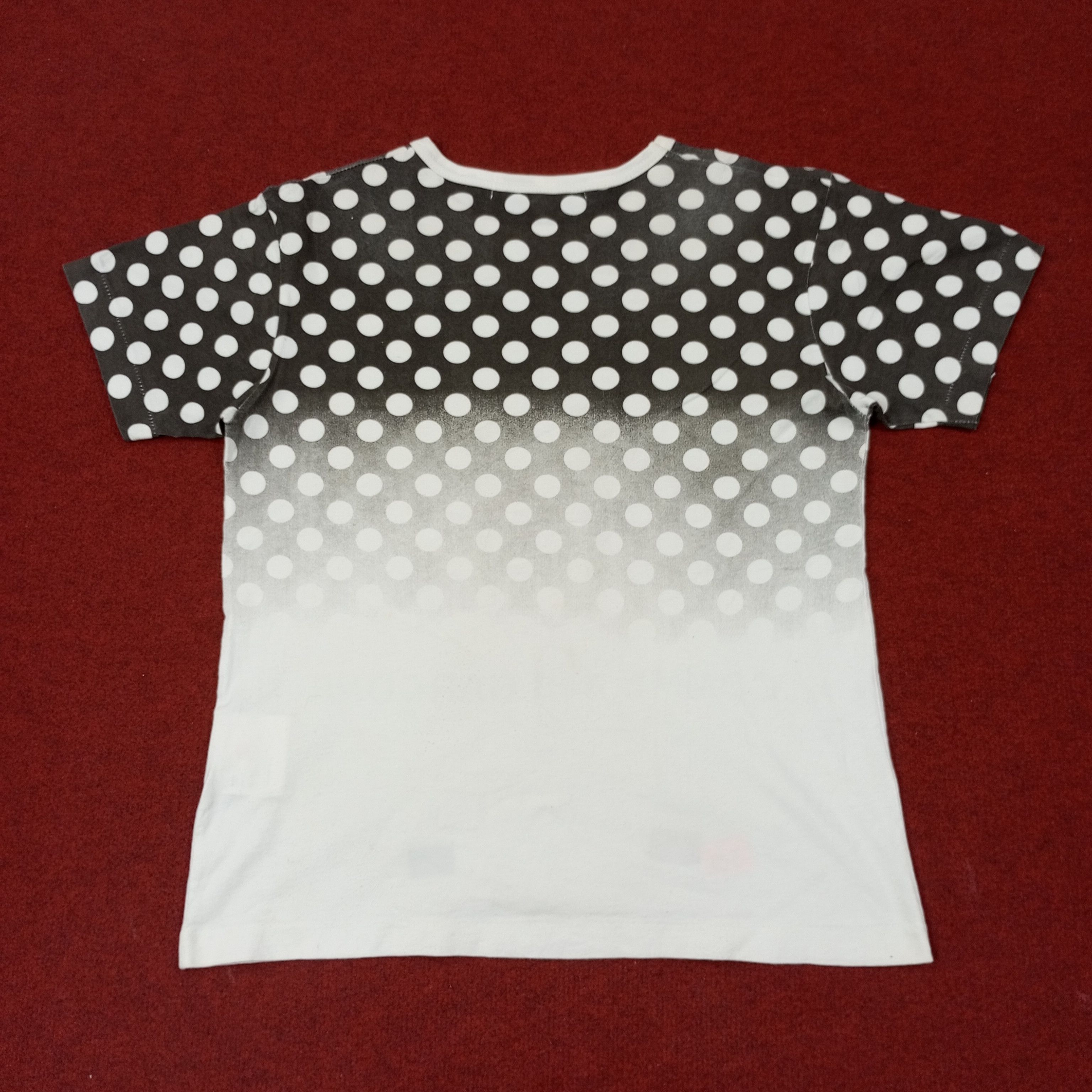 Comme des Garcons PLAY Comme des Garcons Play Fashion Brand Tshirt c249n119 Size US M / EU 48-50 / 2 - 10 Thumbnail
