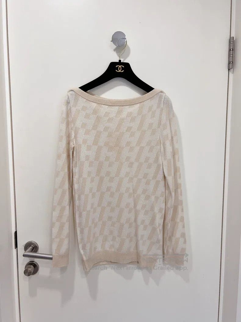 Hermes Hermes One-Shoulder H Letter Cashmere Sweater Size XXS / US 00 / IT 34 - 1 Thumbnail