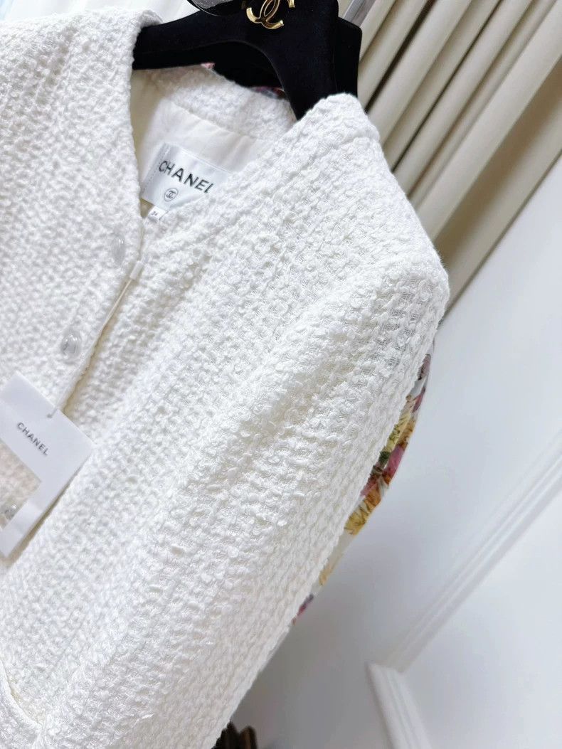Chanel Chanel 23P White Tweed Long Sleeve Jacket Size M / US 6-8 / IT 42-44 - 3 Thumbnail