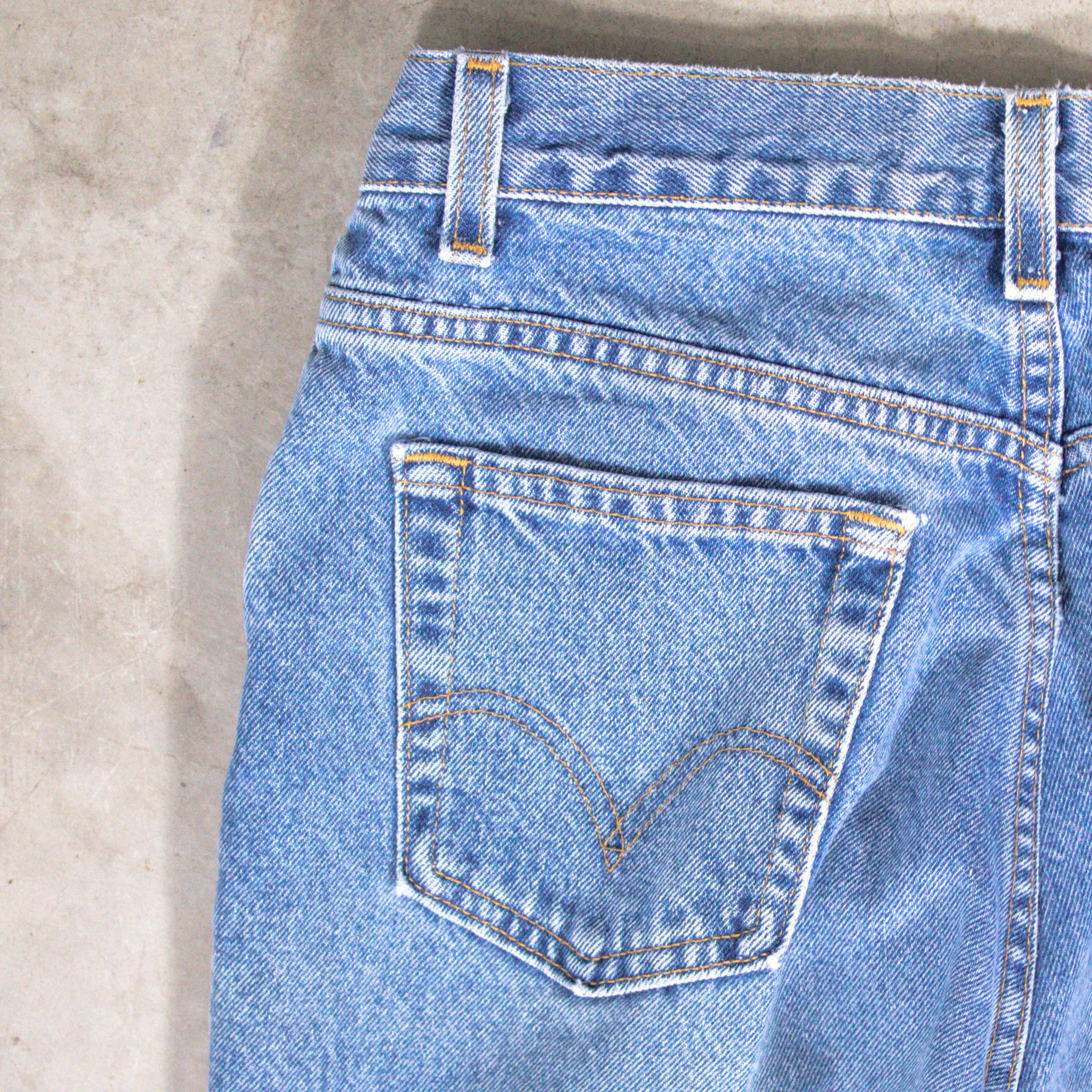Levi's Vintage Clothing × Vintage Vintage 1990's Levis 963 Orange Tab Light Wash Denim Pant's Size US 28 / EU 44 - 17 Thumbnail