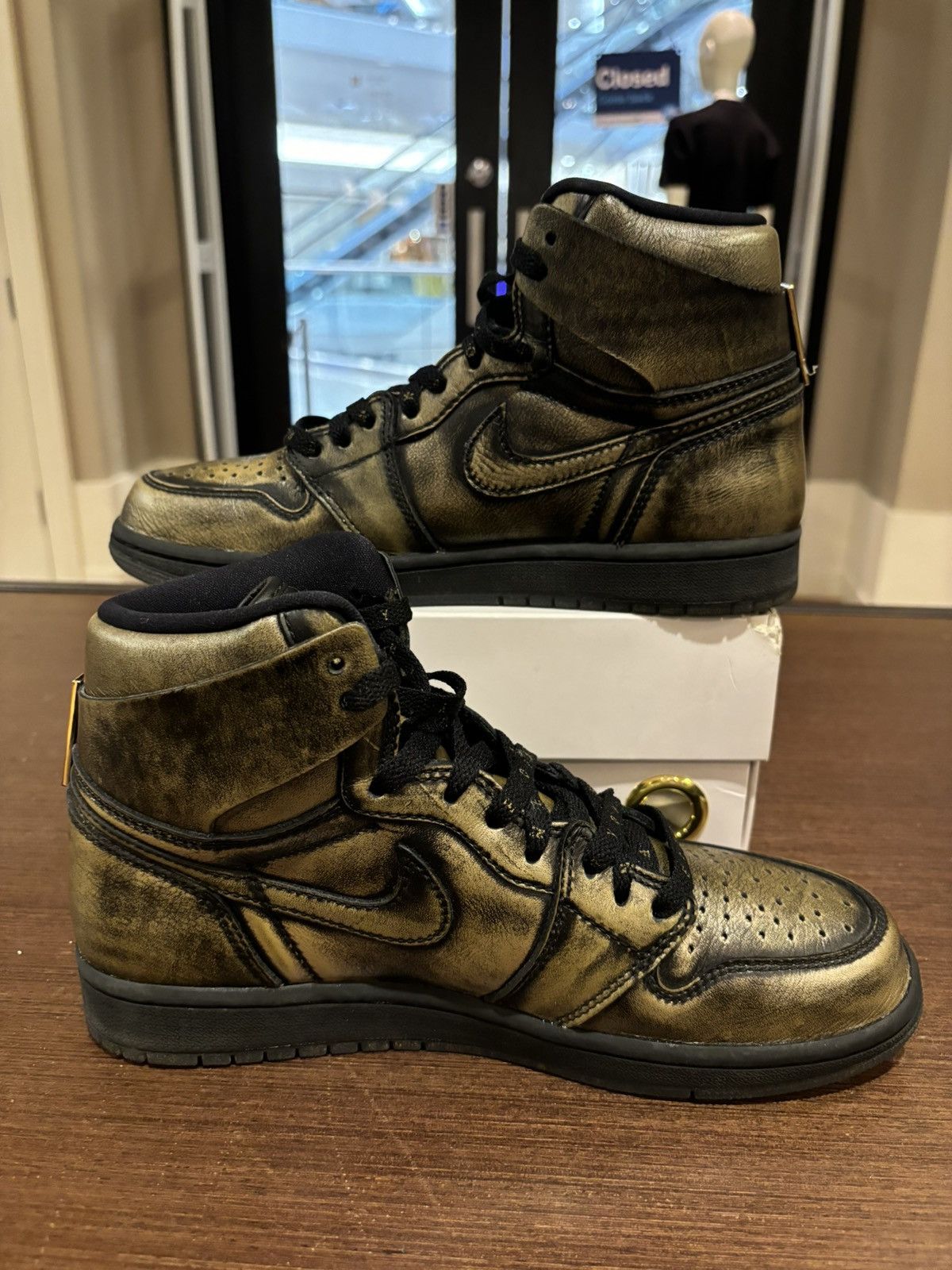 Jordan Brand Jordan 1 Retro High OG ‘Wings’ Size US 8 / EU 41 - 3 Thumbnail
