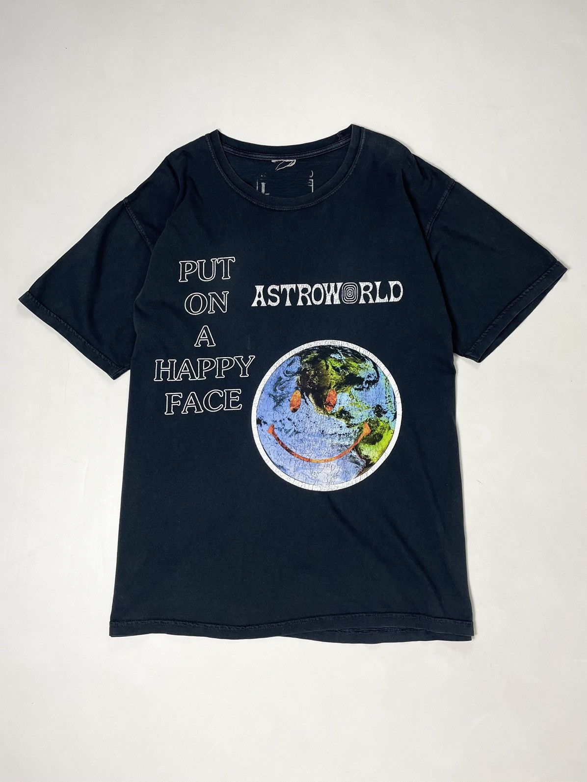 Travis Scott ASTROWORLD 🌎 Travis Scott tour merch tee sicko mode t shirt Size US XL / EU 56 / 4 - 4 Thumbnail
