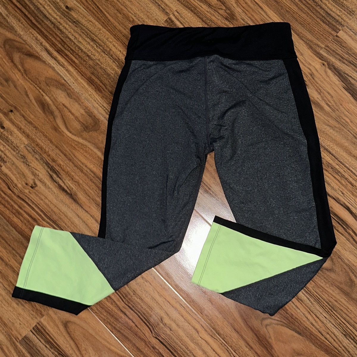 Calvin Klein Calvin Klein Leggings Size 27" / US 4 / IT 40 - 2 Thumbnail