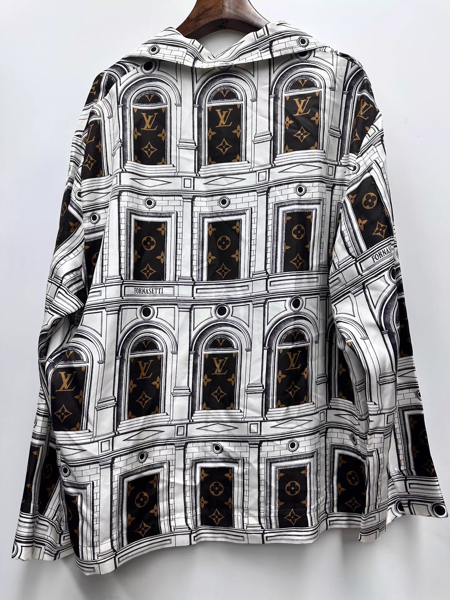 Louis Vuitton Louis Vuitton All Over Print Shirt 36 New With Tags Size XS / US 0-2 / IT 36-38 - 2 Thumbnail