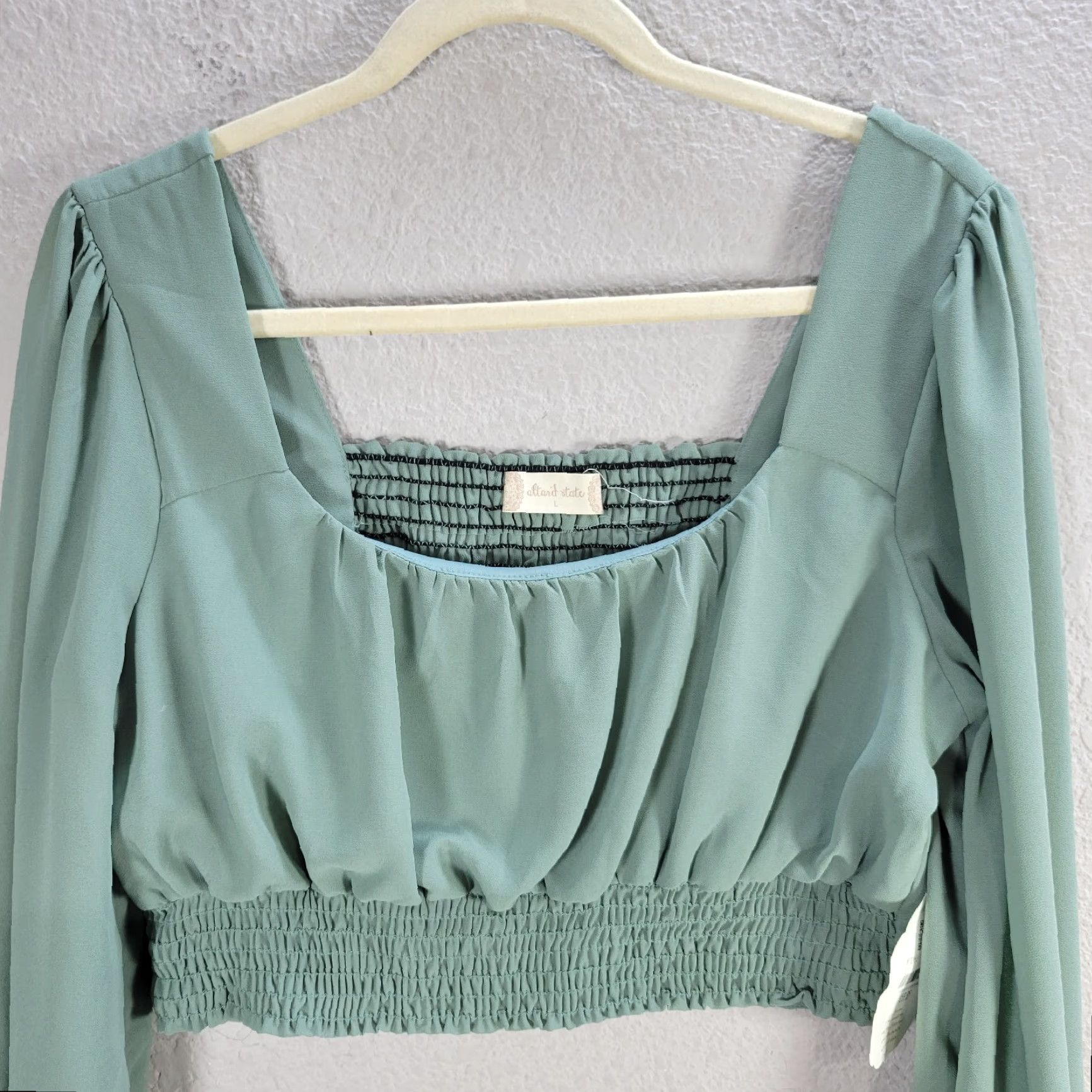 Vintage Altar'd State Blouse L Womens Sage Green Cropped Ruffle Ruched Long Sleeve NWT Size L / US 10 / IT 46 - 4 Thumbnail
