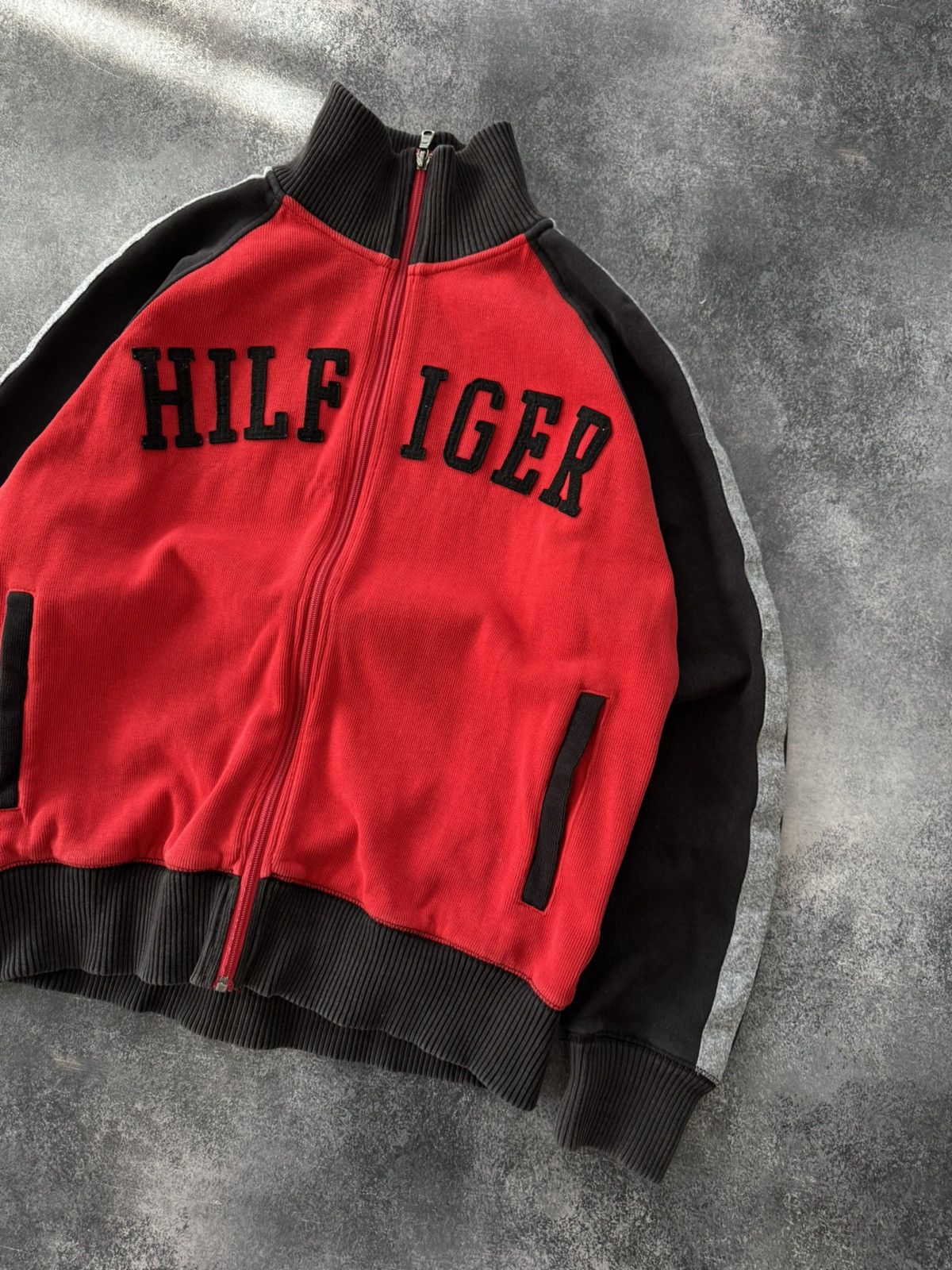 Tommy Hilfiger Tommy Hilfiger vintage zip up sweatshirt y2k japanes style Size US M / EU 48-50 / 2 - 3 Thumbnail