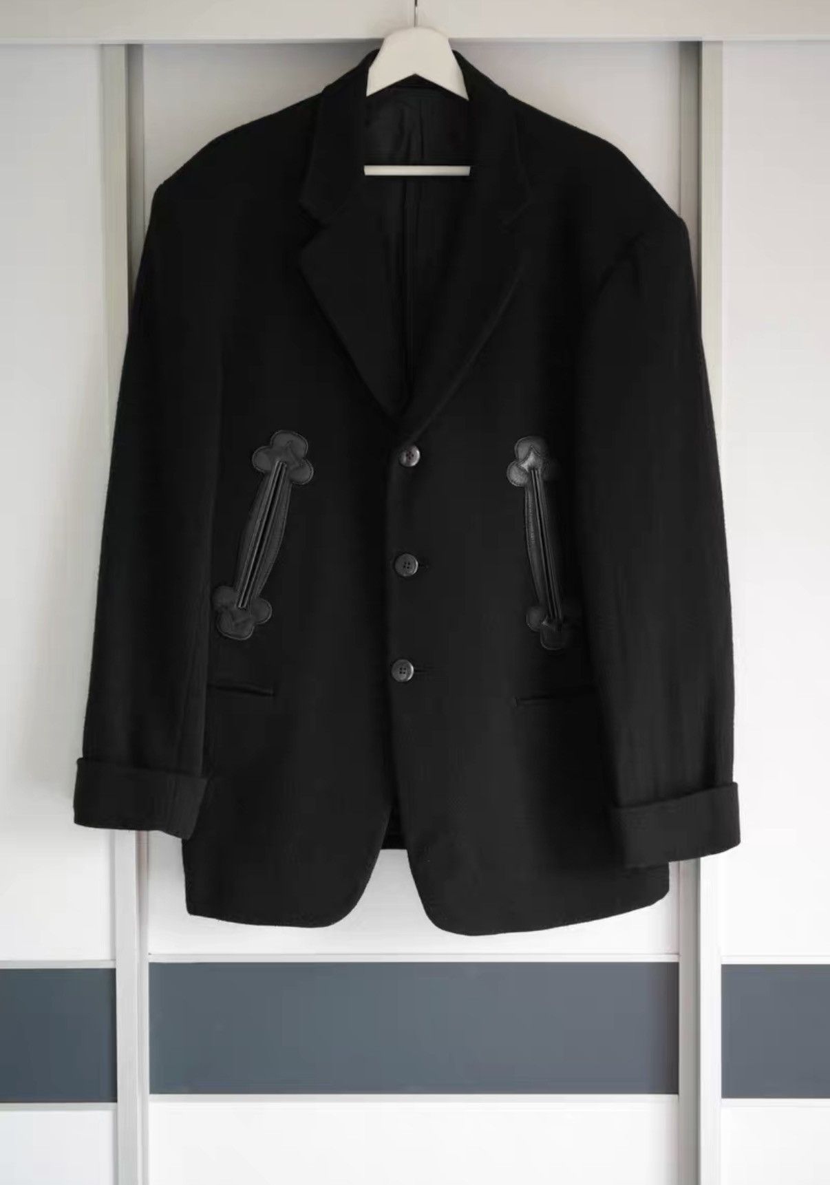 Yohji Yamamoto Yohji Yamamoto 88aw Leather Flower Blazer K4 Size US S / EU 44-46 / 1 - 1 Thumbnail