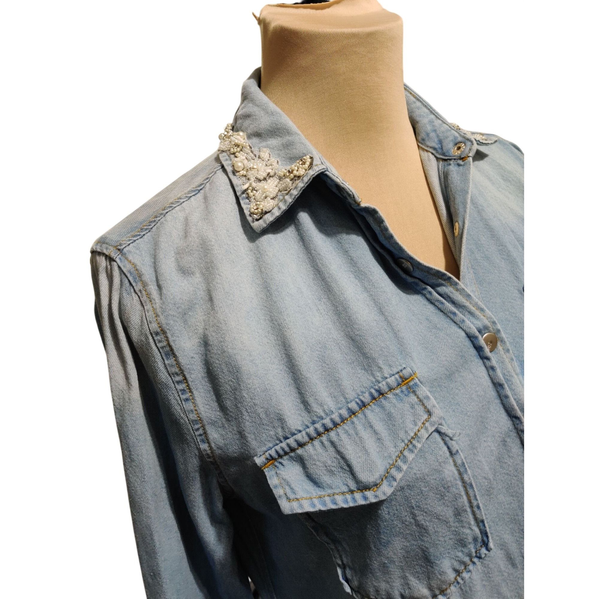 Vintage Vintage Beaded Pearl Applique Denim Shirt Size M Coastal Cow Size M / US 6-8 / IT 42-44 - 13 Thumbnail
