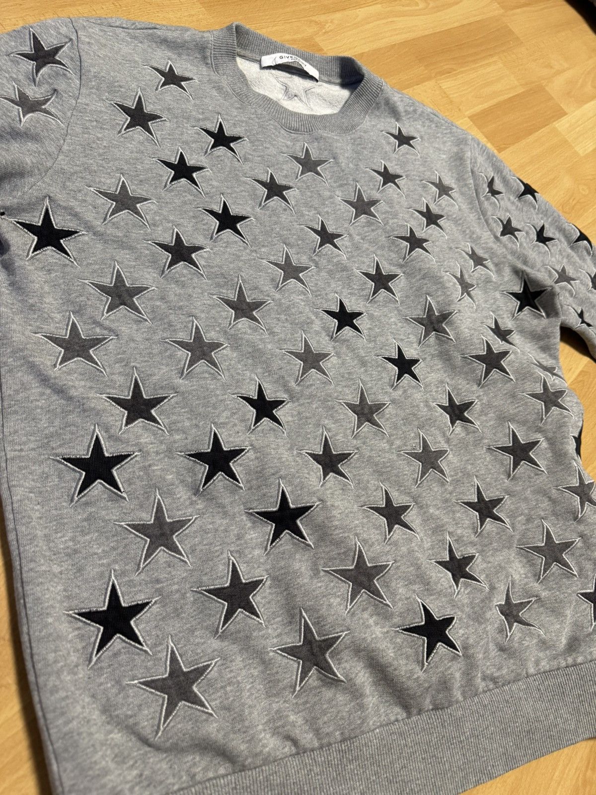 Givenchy AW/16 Givenchy All Over Star Sweater Riccardo Tisci Size US S / EU 44-46 / 1 - 8 Thumbnail