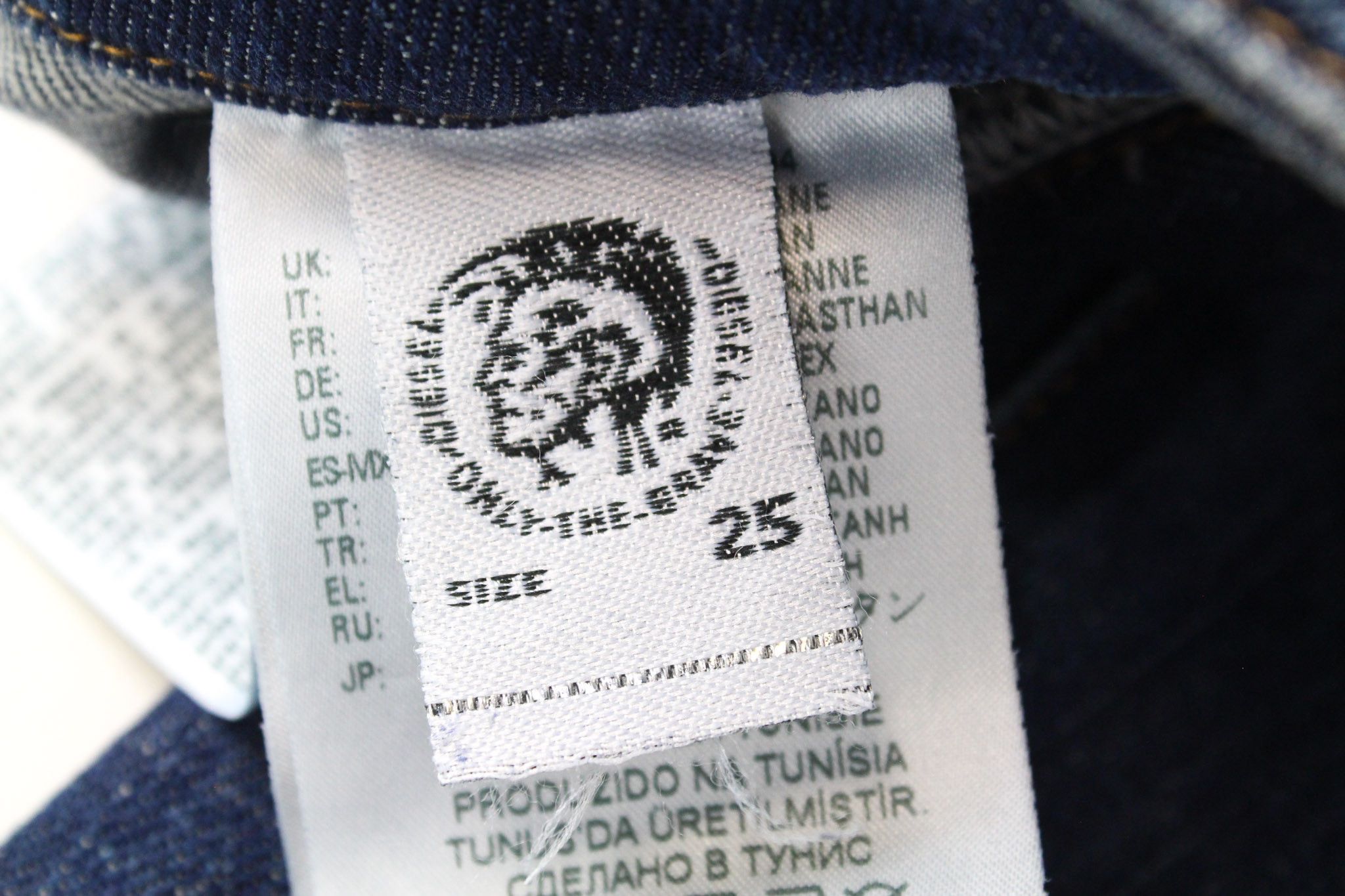 Diesel D-EARLIE 089AR W25/L32 Blue Cropped Jeans 70056 Size 25" / US 0 / IT 36 - 8 Thumbnail