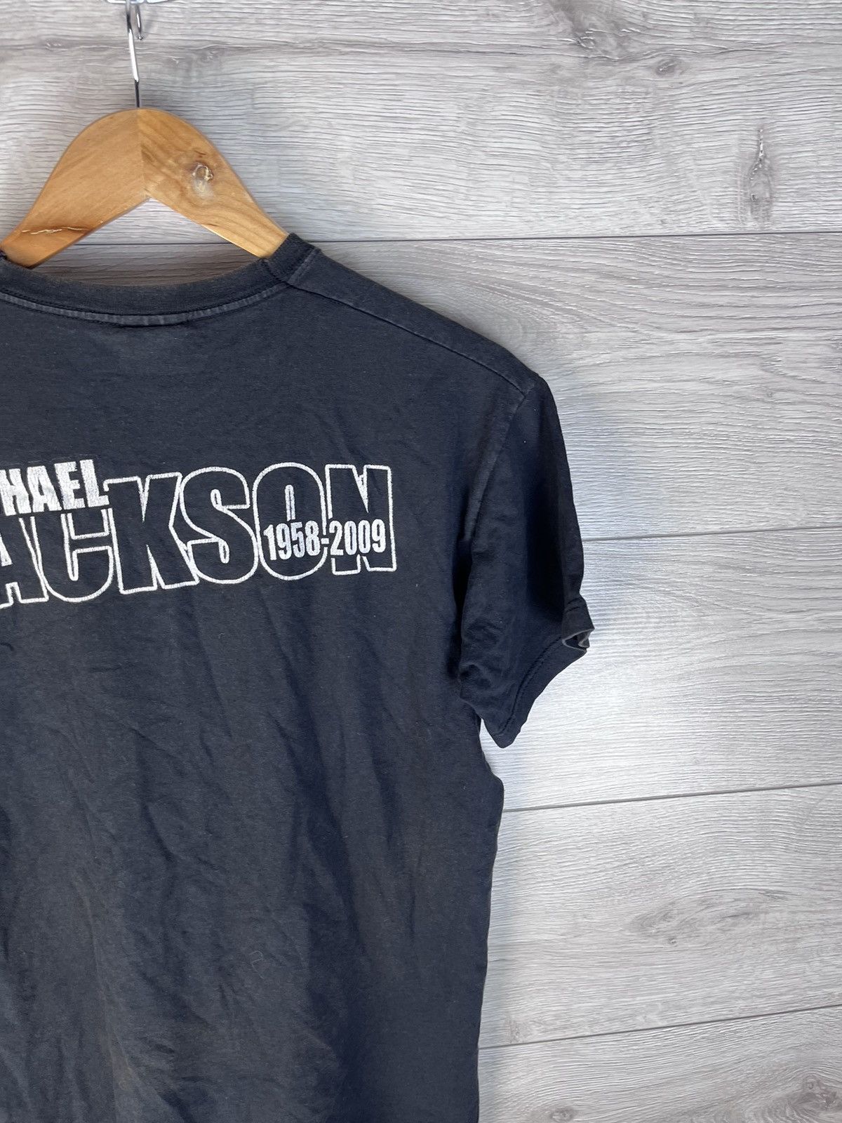 Fruit Of The Loom Men’s merch t-shirt Michael Jackson size s vintage Size US S / EU 44-46 / 1 - 10 Thumbnail