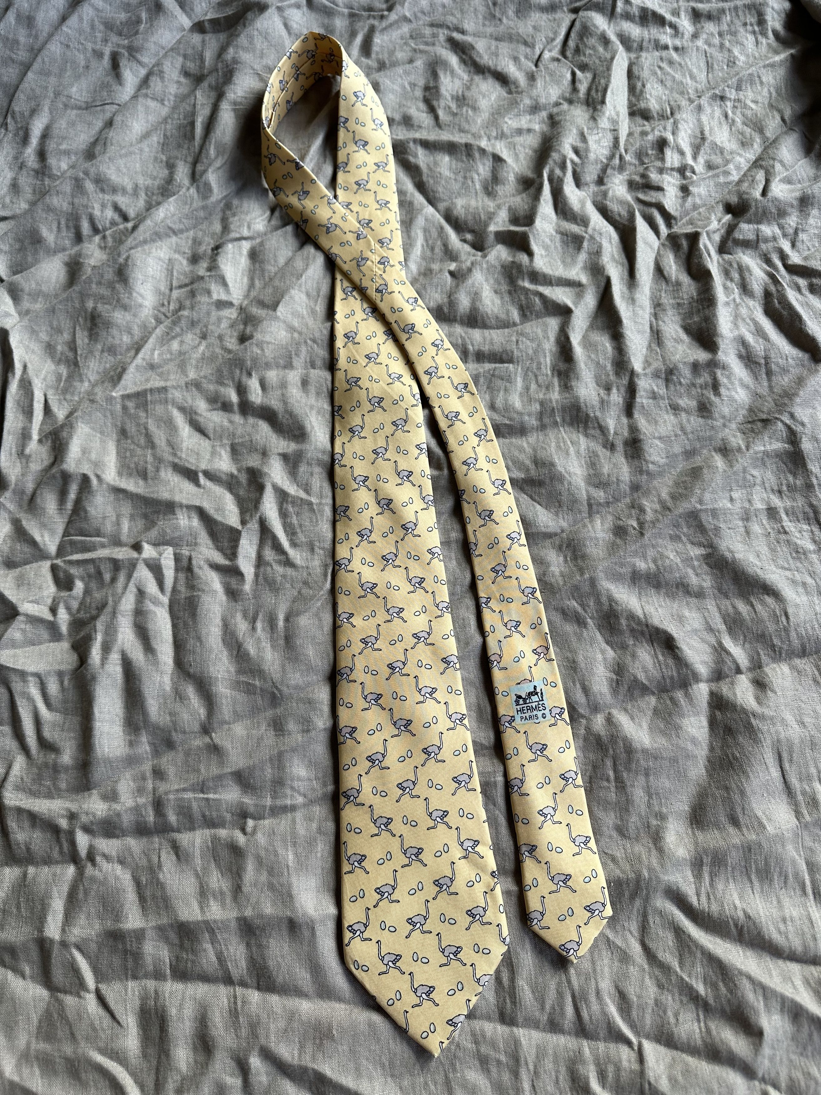 Hermes Hermes Vintage Animal Pattern Strauss Silk Tie 7649AP Size ONE SIZE - 5 Thumbnail