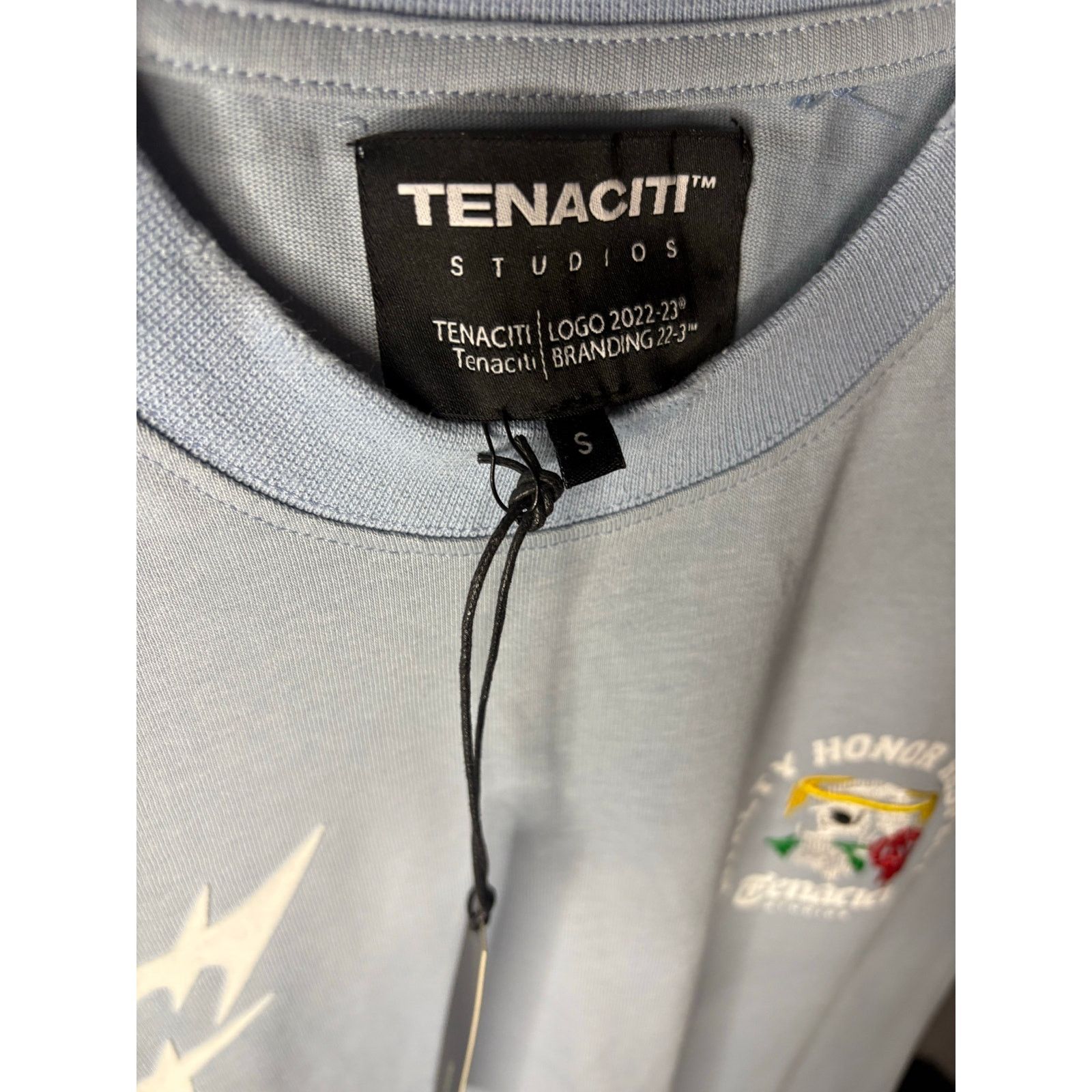 Other NWT Sz. S - Tenaciti Skull w/ Rose Shirt (light Blue) Size US S / EU 44-46 / 1 - 7 Thumbnail